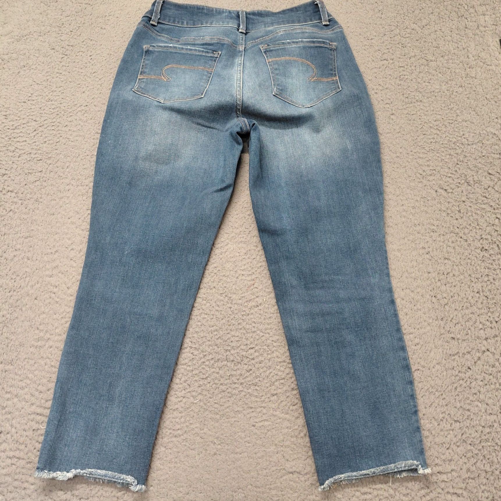 Vintage Time And Tru Jeans Women’s Size 8 Blue Mid Rise Straight Raw Hem Medium Wash EUC Jeans Refined Title Size 30" / US 8 / IT 44 - 2 Thumbnail