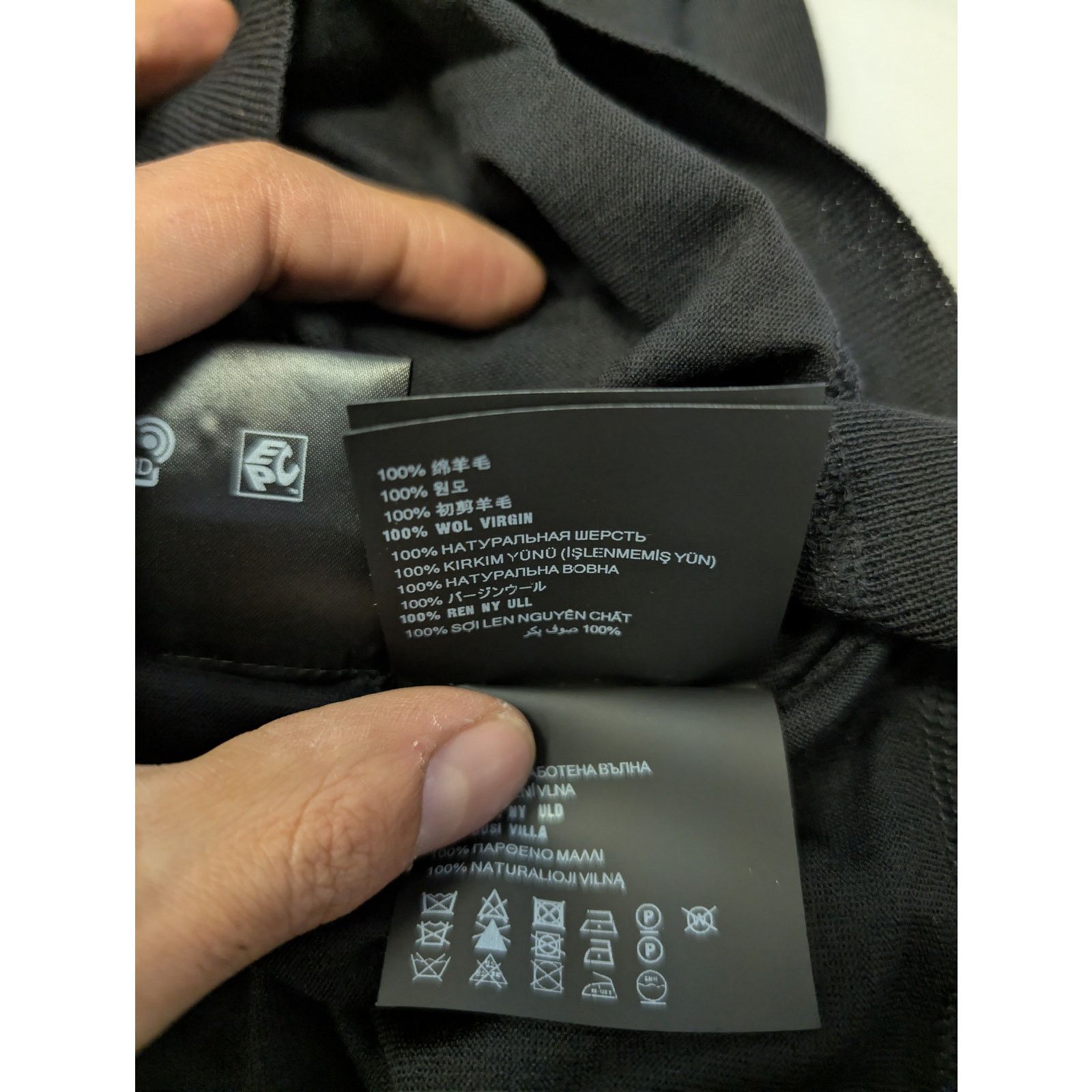 Prada o1rshd1 Logo Intarsia Short Sleeve Crewneck Sweater in Black Size US M / EU 48-50 / 2 - 19 Thumbnail