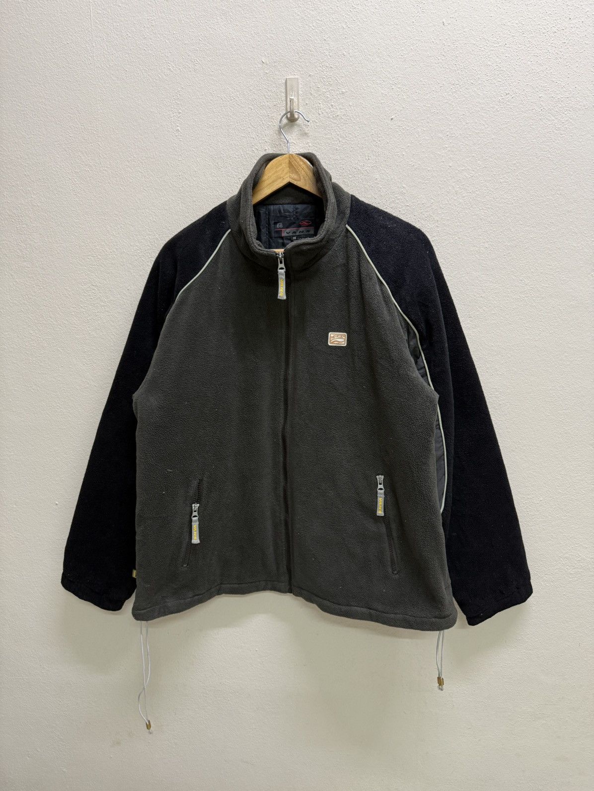Vans Vintage Vans Small Logo Fleece Quilted Lined Zip up Sweater Size US L / EU 52-54 / 3 - 16 Thumbnail