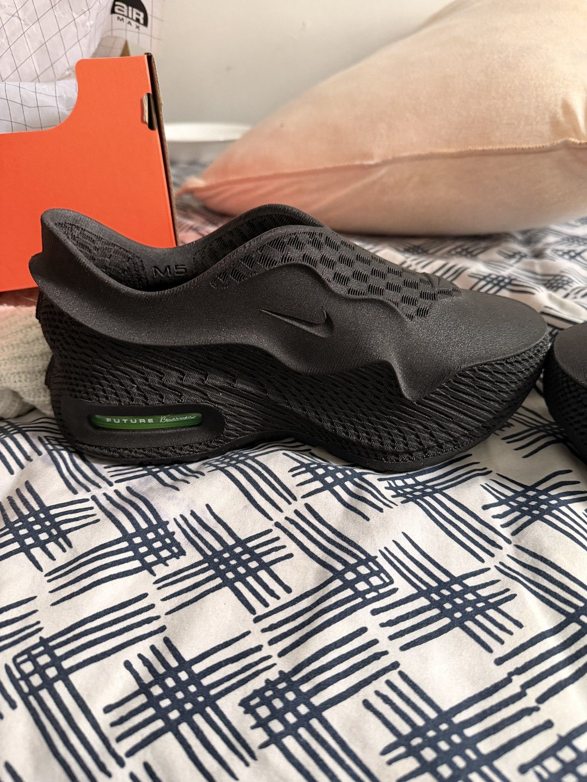 Nike Nike air max 1000 x zellerfeld Size US 5 / EU 37 - 7 Thumbnail