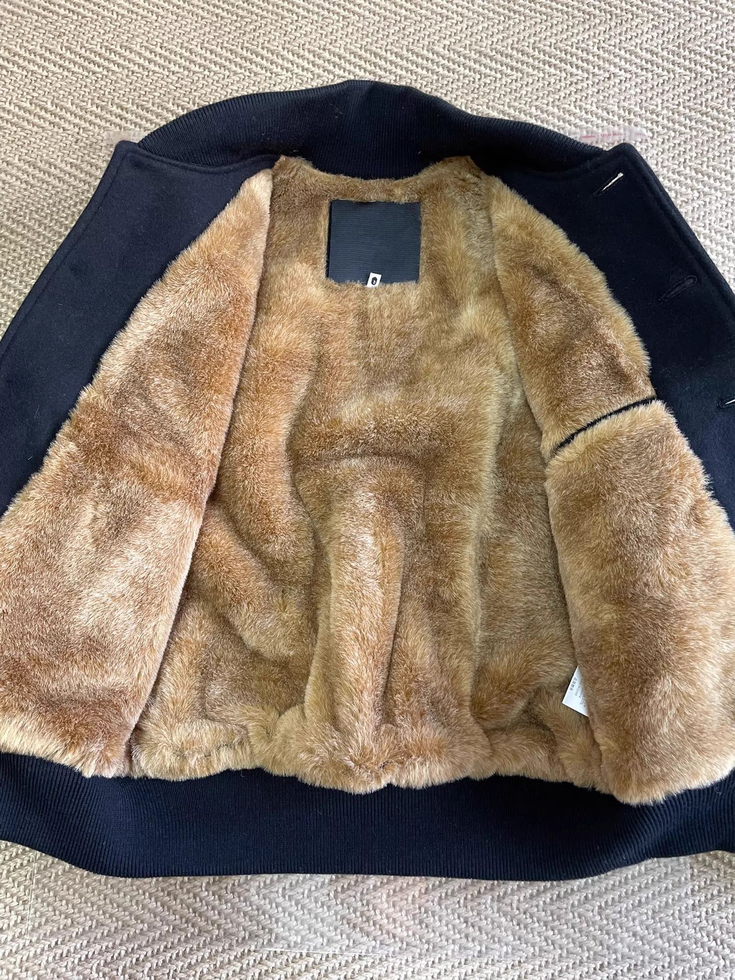 Bape BAPE 90s Magazine Luxury Plush Oversized XS Near New Size US XS / EU 42 / 0 - 3 Thumbnail