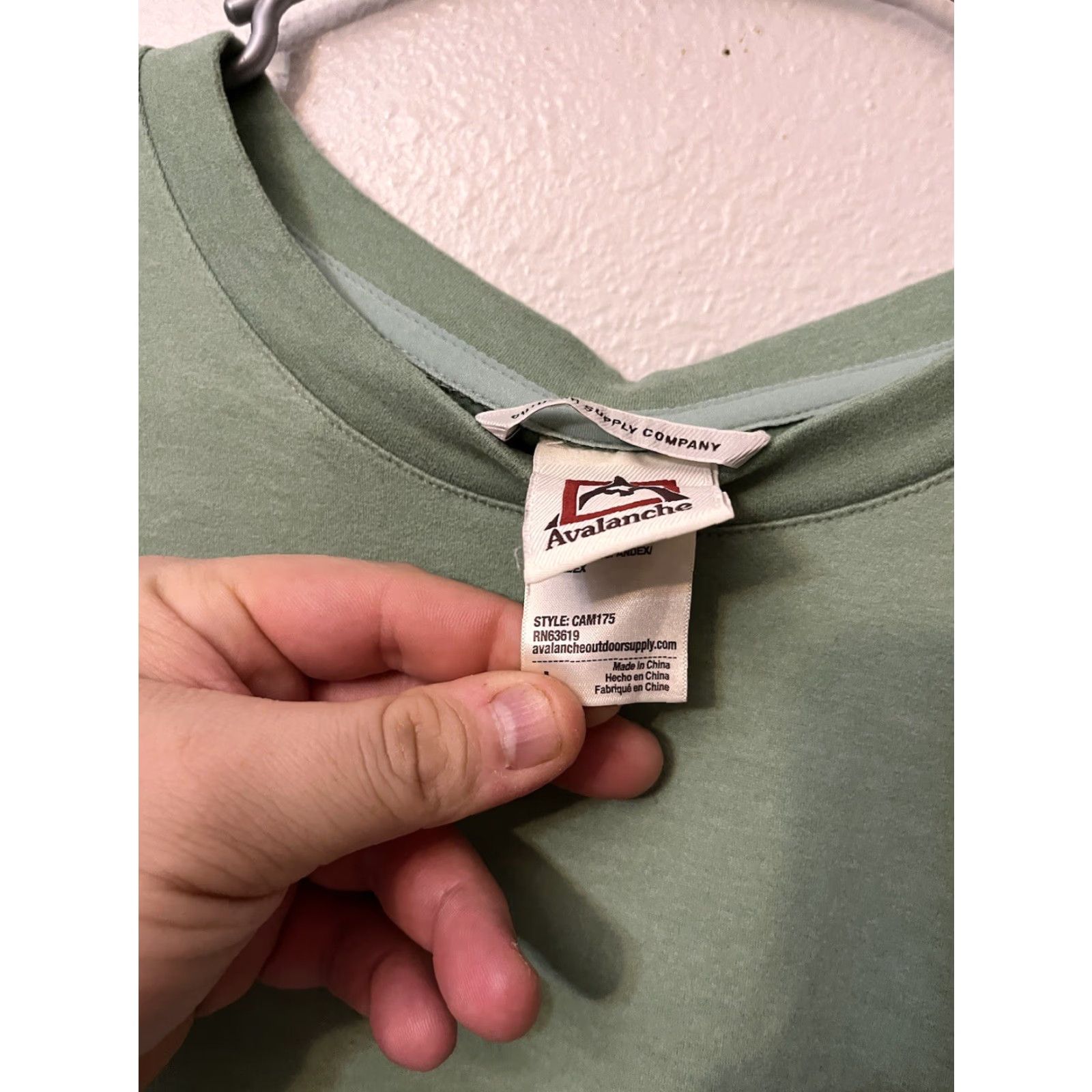 Avalanche VINTAGE? No — Avalanche Outdoor Sweatshirt Green Large Men's Relaxed Fit Sweatshirt Outdoor Activewear L Mens Size US L / EU 52-54 / 3 - 4 Thumbnail