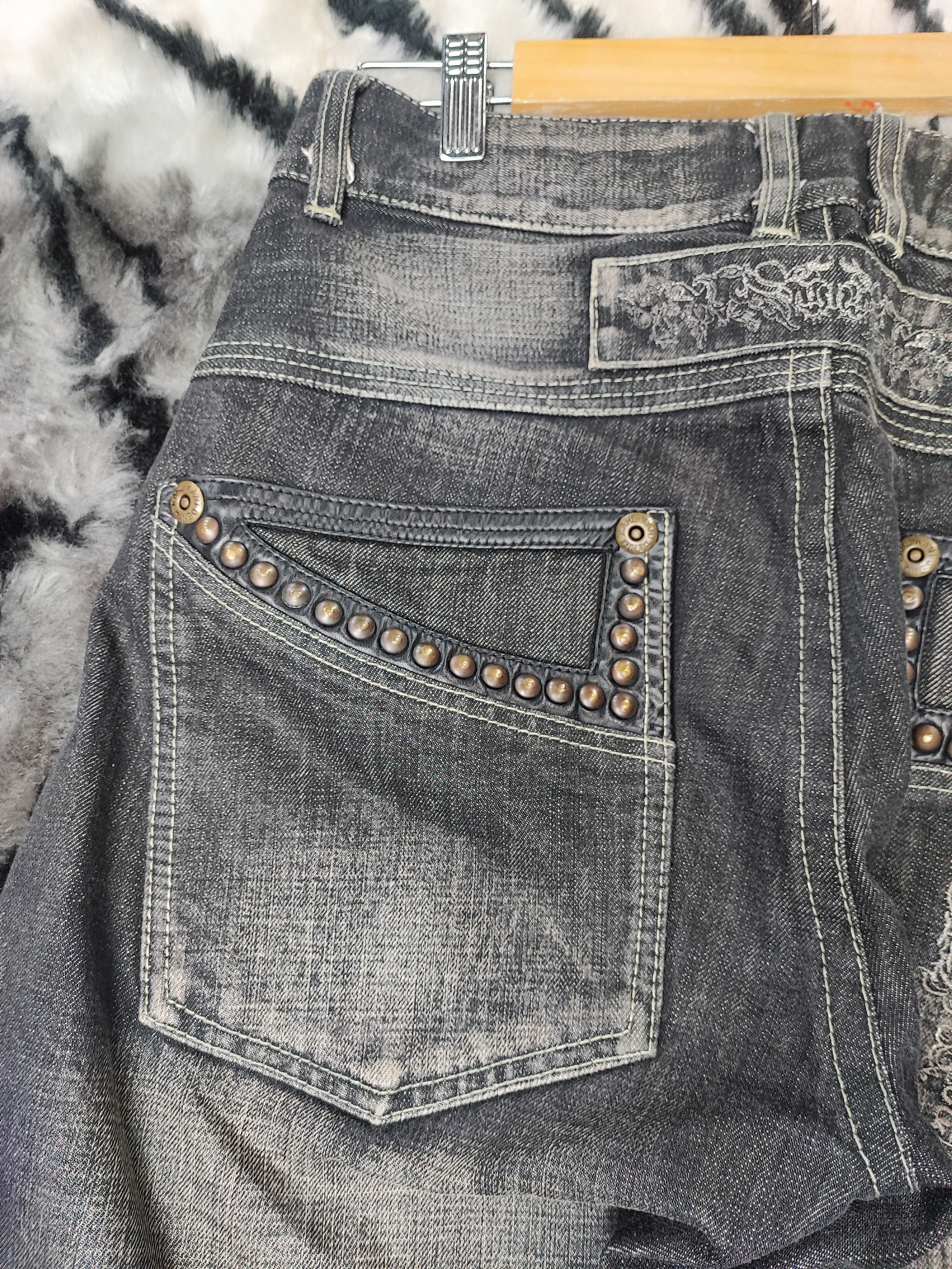 Karl Kani Vintage 90’s Style Karl Kani Baggy Distress Jean Size US 30 / EU 46 - 21 Thumbnail