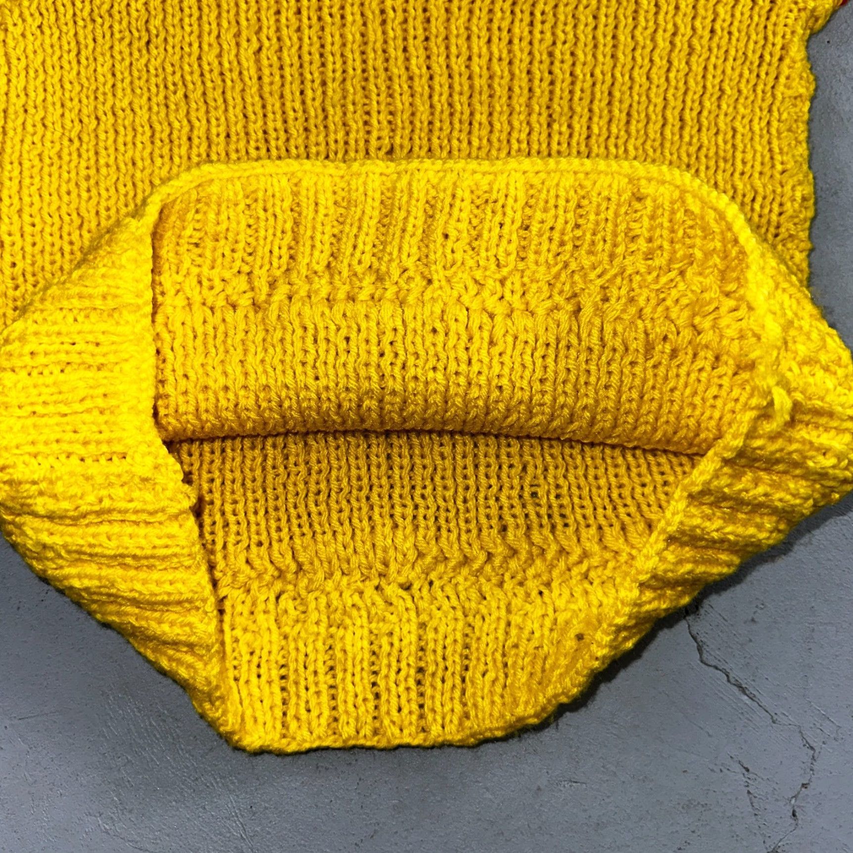 Vintage VINTAGE Vest Knit Yellow Sweater Sleeveless Knit Vest 70s 1970s Men M Size US M / EU 48-50 / 2 - 5 Thumbnail