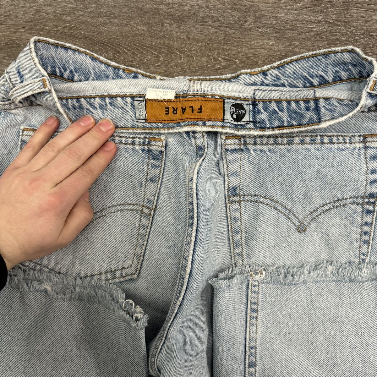 Levi's × StraightFaded × Vintage Vintage 90s Levi’s Silvertab flare rare bootcut distressed Size US 32 / EU 48 - 4 Thumbnail