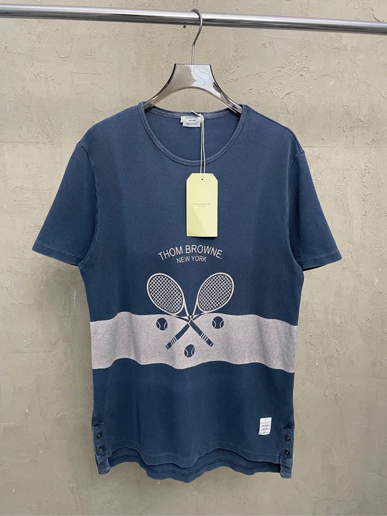 Thom Browne Thom browne Washed blue gray striped tennis print short-sle Size US S / EU 44-46 / 1 - 1 Thumbnail