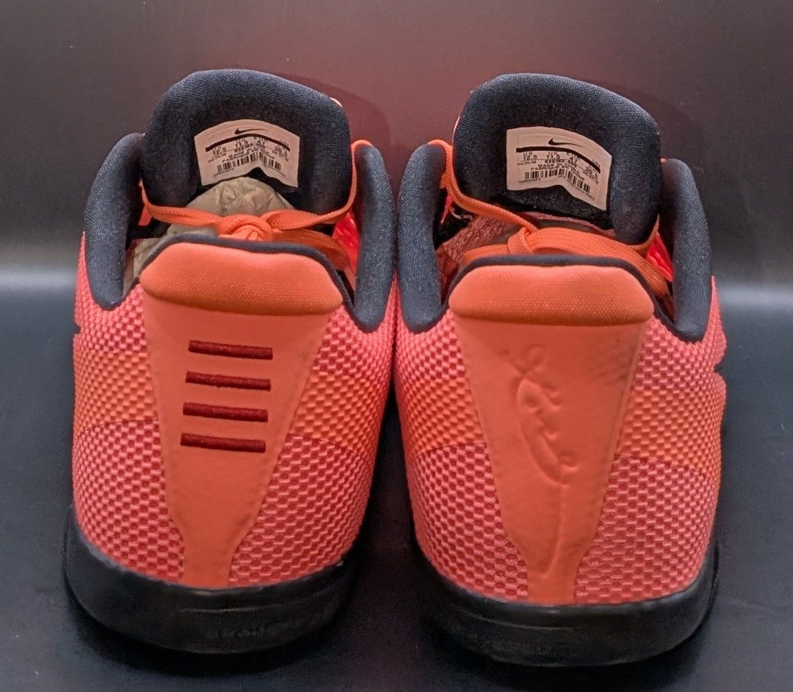 Nike Nike Kobe 11 Barcelona VNDS Size US 12.5 / EU 45-46 - 5 Thumbnail