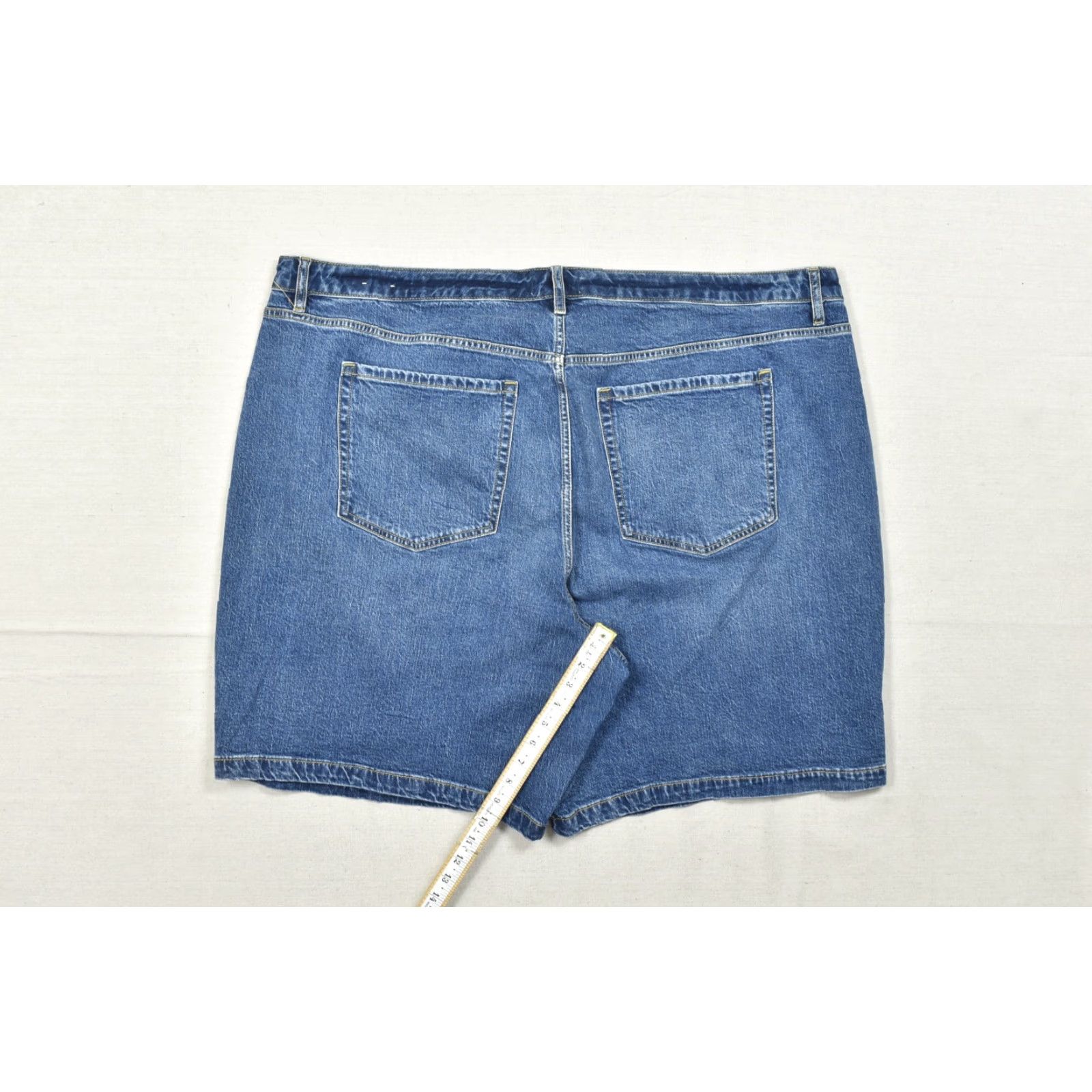 Vintage Lane Bryant Blue Denim Mid-Rise Boyfriend Bermuda Shorts 26 Plus Cotton Blend Flat Front 5-Pocket Buttons Casual Women's Summer Blue Denim Size 26" / US 2 / IT 38 - 6 Thumbnail