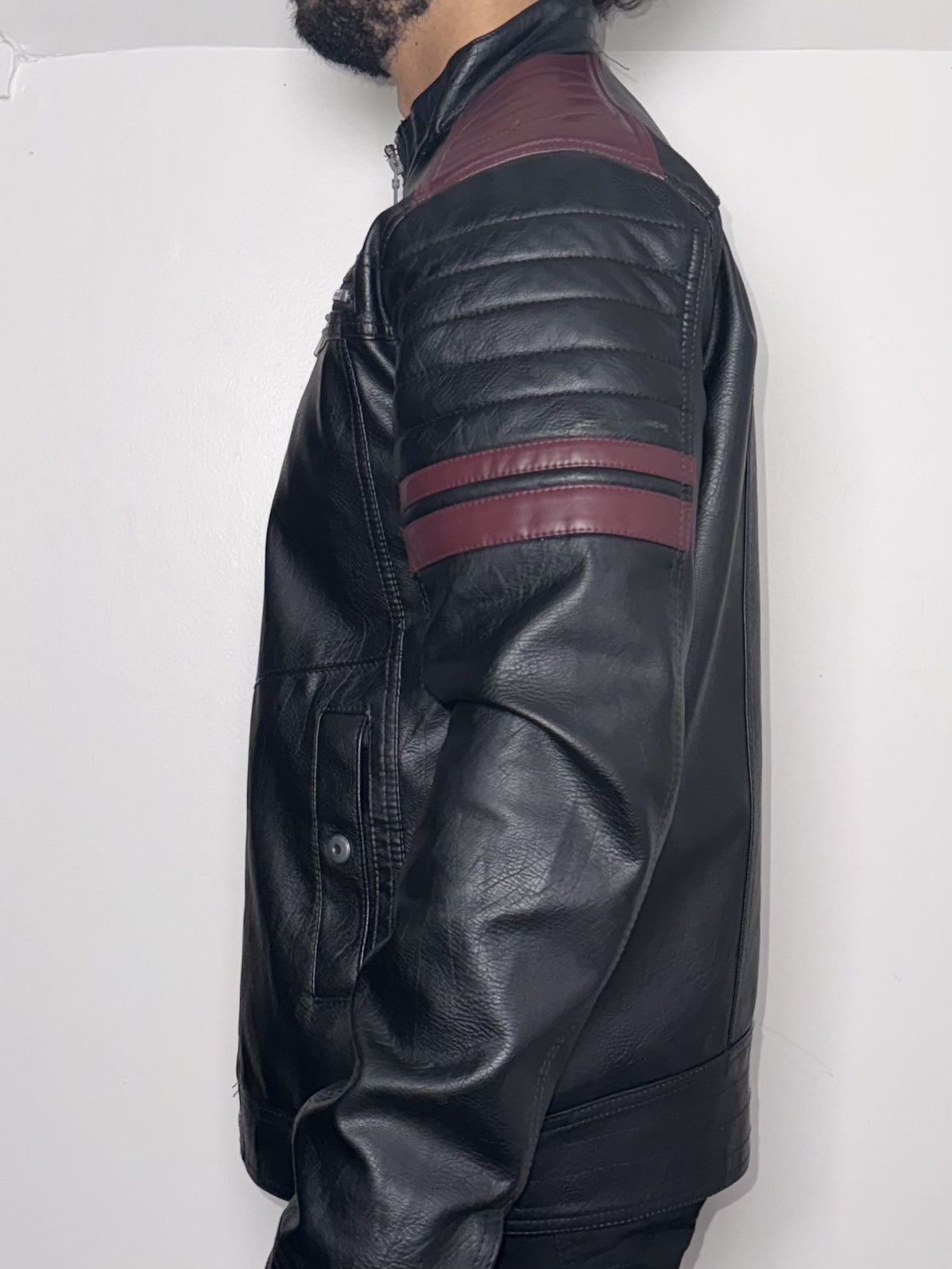 Other Black Leather Jack with Burgundy Stripe Size US L / EU 52-54 / 3 - 1 Thumbnail