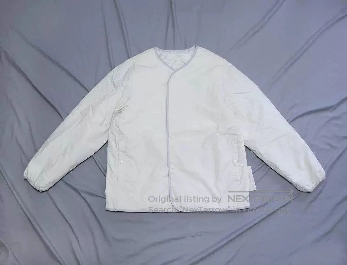 Nanamica nanamica reversible down cardigan in ecru. Size US M / EU 48-50 / 2 - 2 Thumbnail
