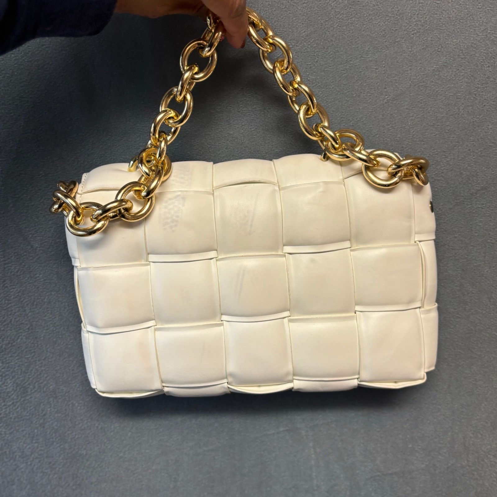 Other White Puffy Woven Chain Shoulder Bag Gold Hardware Mini Bag Size ONE SIZE - 2 Thumbnail