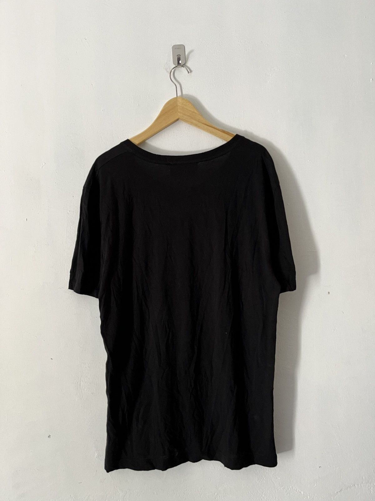 Gucci Gucci logo distressed tshirt Size US L / EU 52-54 / 3 - 4 Thumbnail