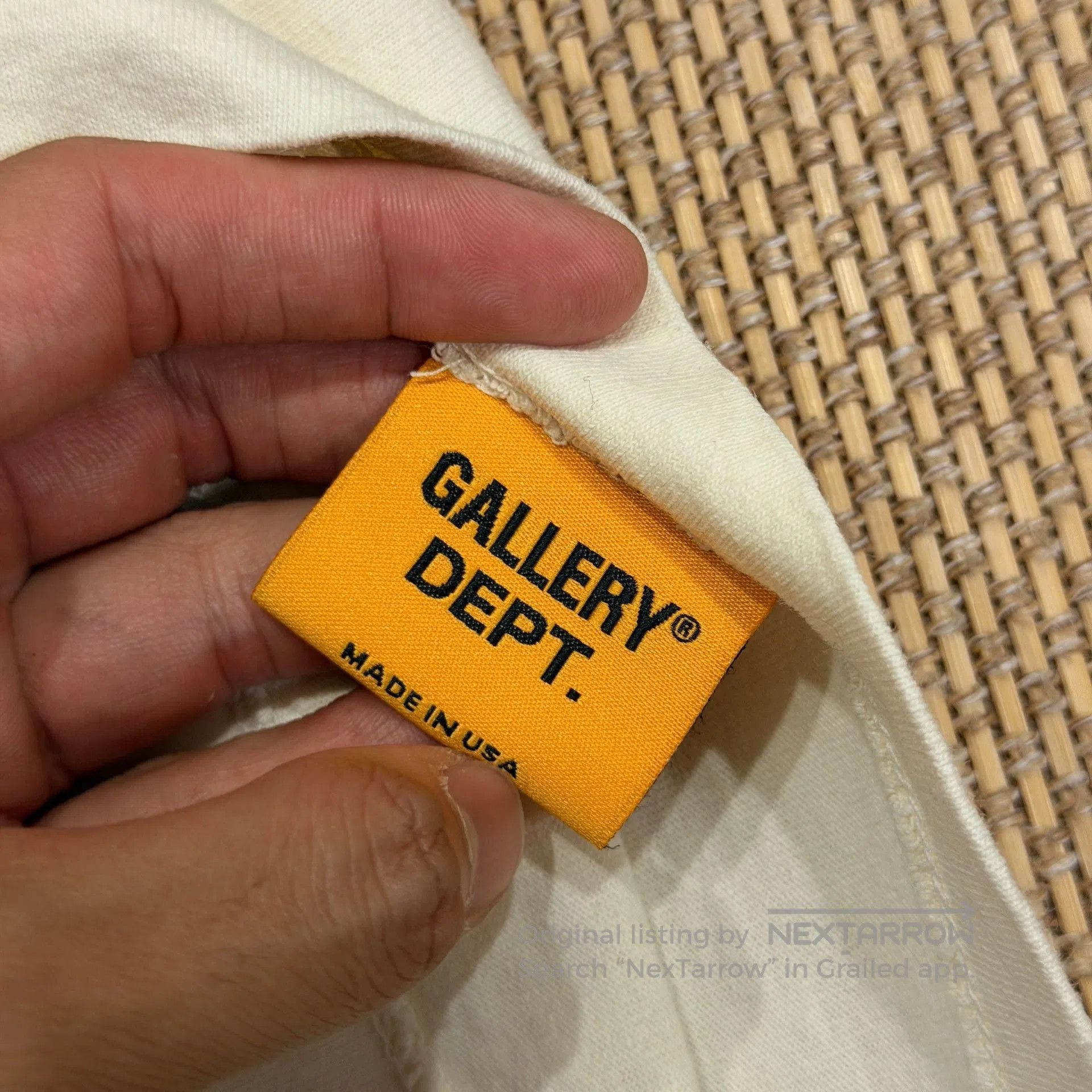 Gallery Dept. Gallery Dept Beige Small Logo Longsleeve. Size US L / EU 52-54 / 3 - 6 Thumbnail