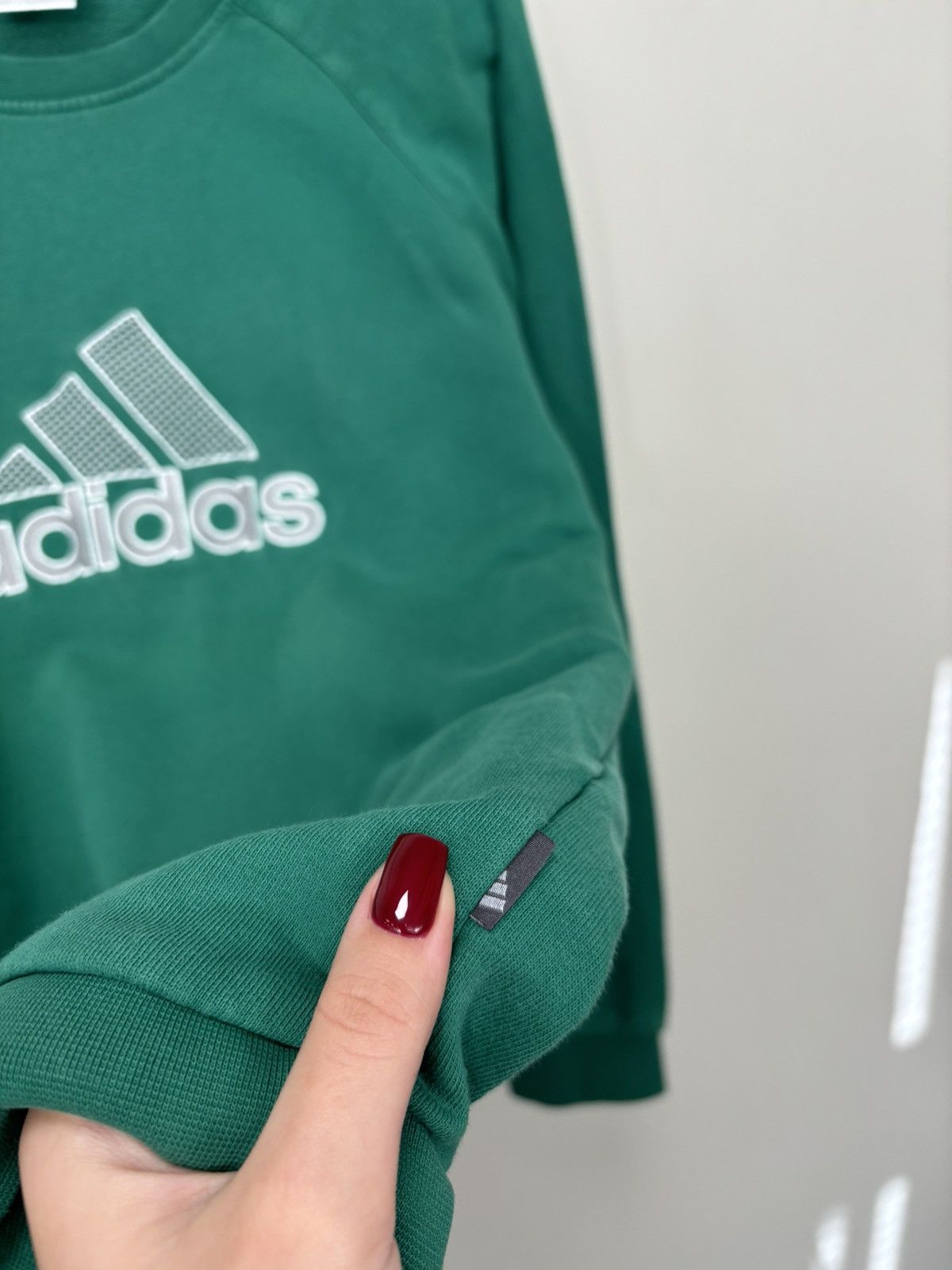 Adidas Vintage Adidas Y2K Big Embroidered Logo Sweatshirt Size US M / EU 48-50 / 2 - 5 Thumbnail