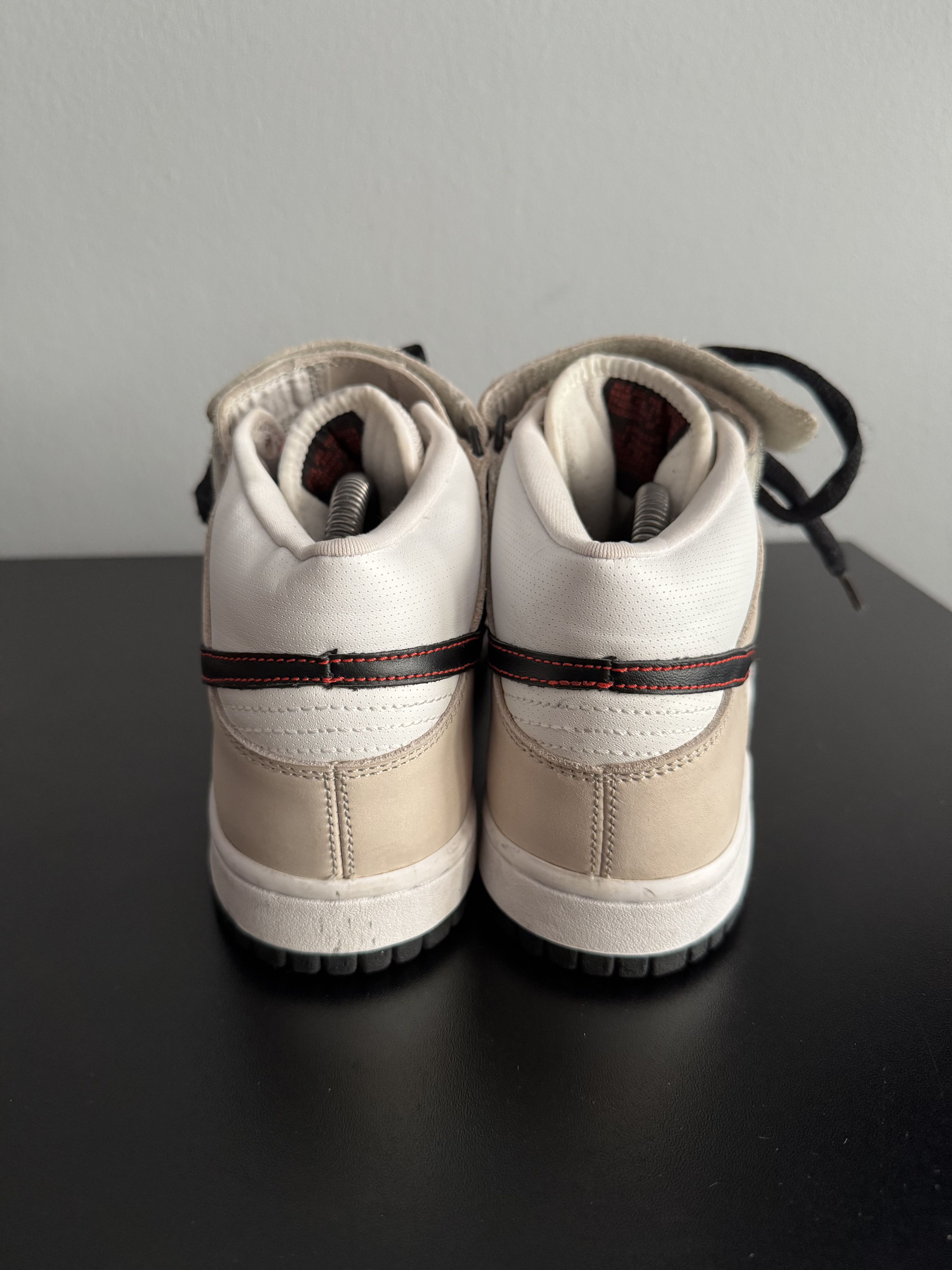 Nike Nike SB Dunk Mid Pro Lt Bone White Black Light travis skunk Size US 6.5 / EU 39-40 - 2 Thumbnail