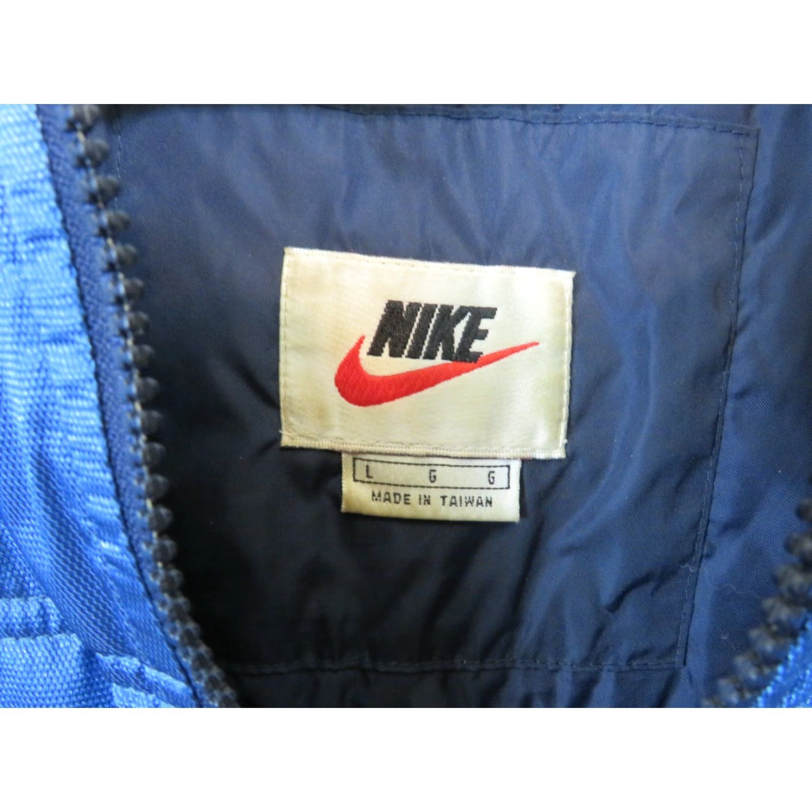 Nike VINTAGE Nike Blue shine Rare Swoosh puffer Men L Large Warm Sportswear Vest Size US L / EU 52-54 / 3 - 4 Thumbnail