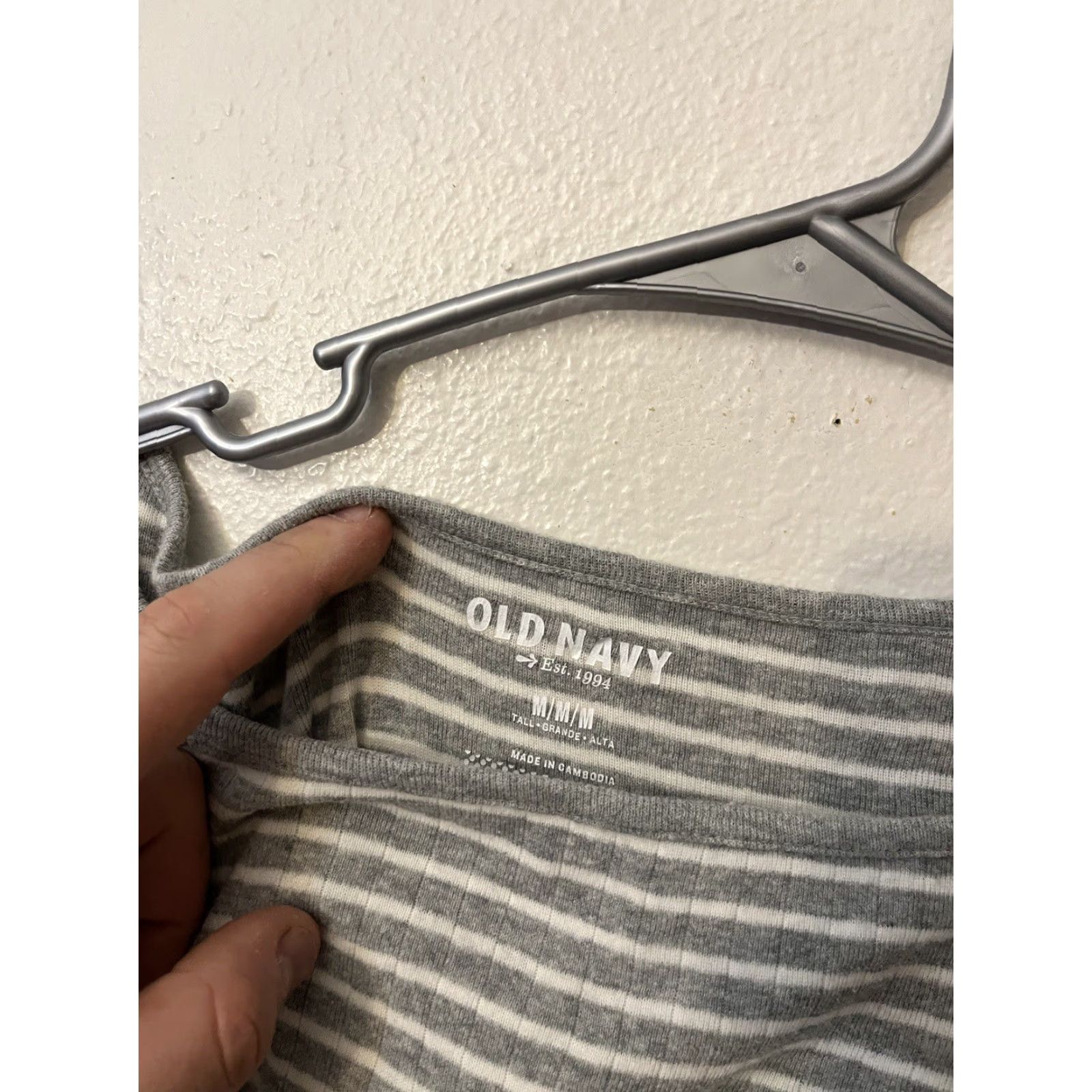 Old Navy Old Navy Top Shirt Womens Medium Gray White Striped Short Sleeve Casual Multicolor Cotton Polyester Spandex Knit Size M / US 6-8 / IT 42-44 - 2 Thumbnail