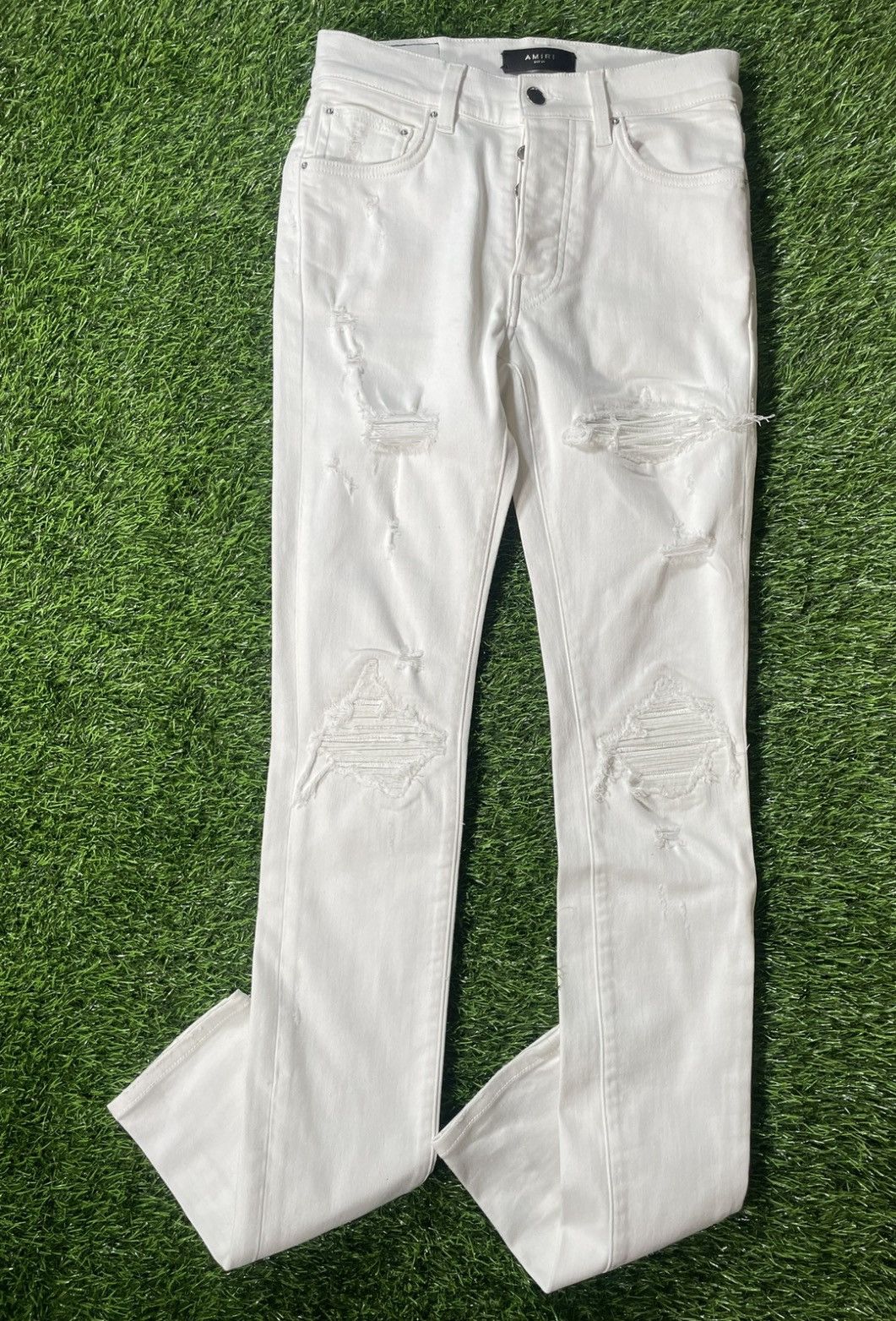 Amiri Amiri White MX1 IN ITALIAN STRETCH DENIM AMDNSY1091-100 Size US 28 / EU 44 - 1 Thumbnail