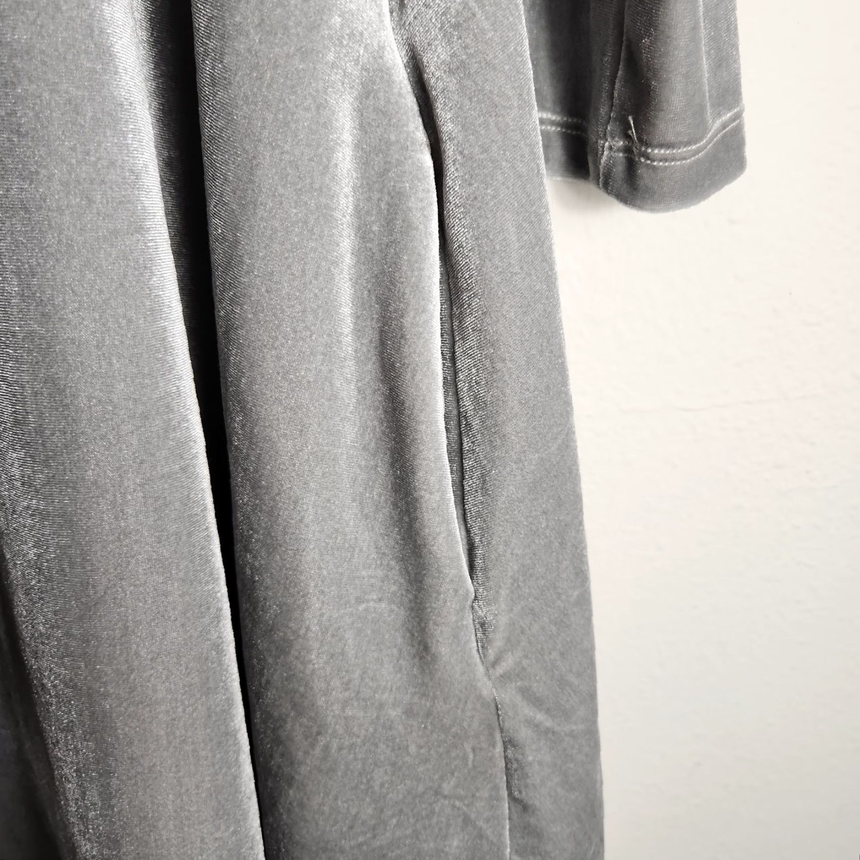 Vintage Agnes & Dora Womens Gray Velvet 3/4 Sleeve Swing Tunic Dress L Casual Velvet Pockets A-Line 2 Side Pockets Holiday 12-14 Mens? Size L / US 10 / IT 46 - 4 Thumbnail