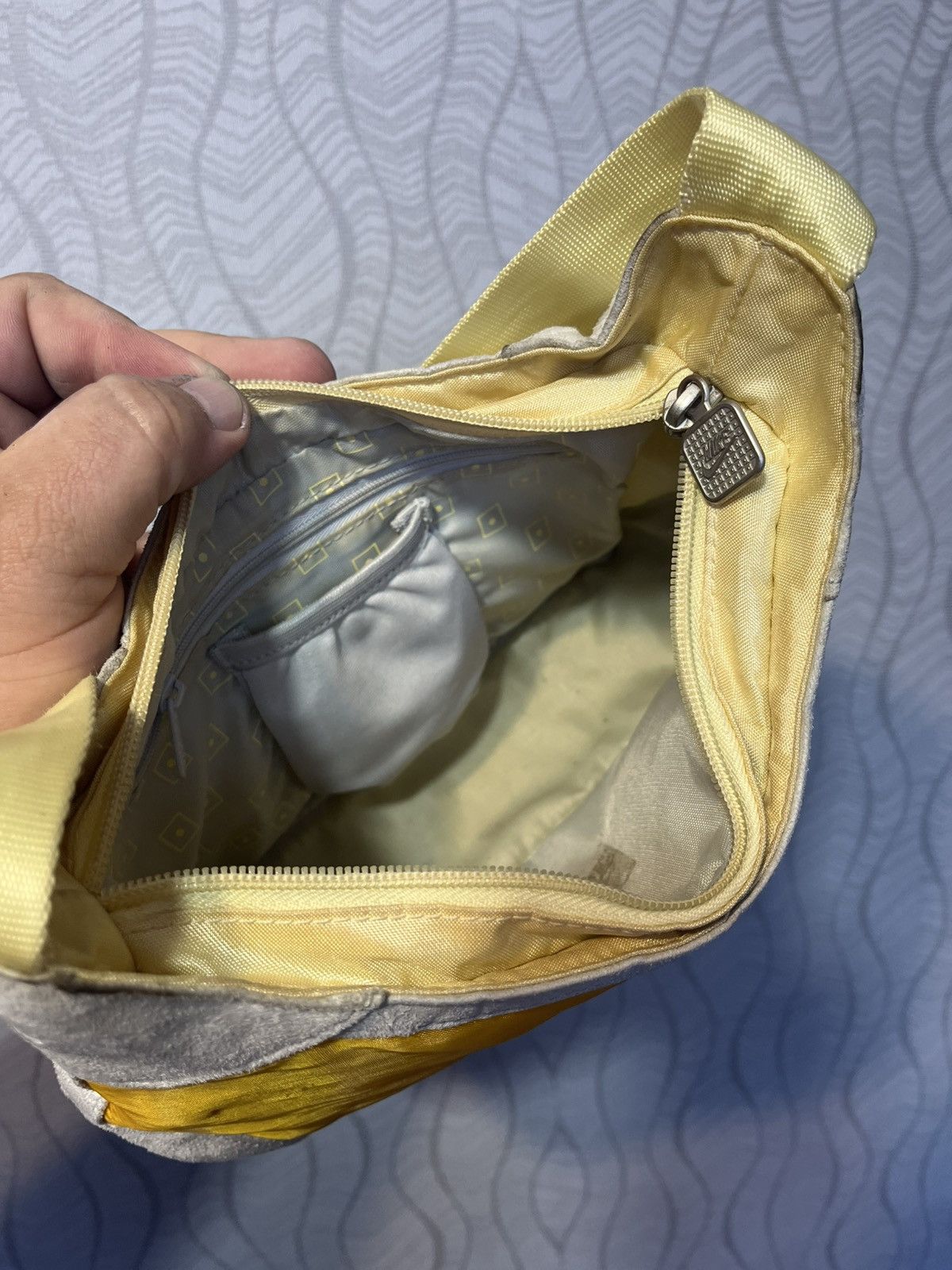 Nike × Vintage Vintage Nike Baguette Y2K Yellow Handbag Size ONE SIZE - 10 Thumbnail