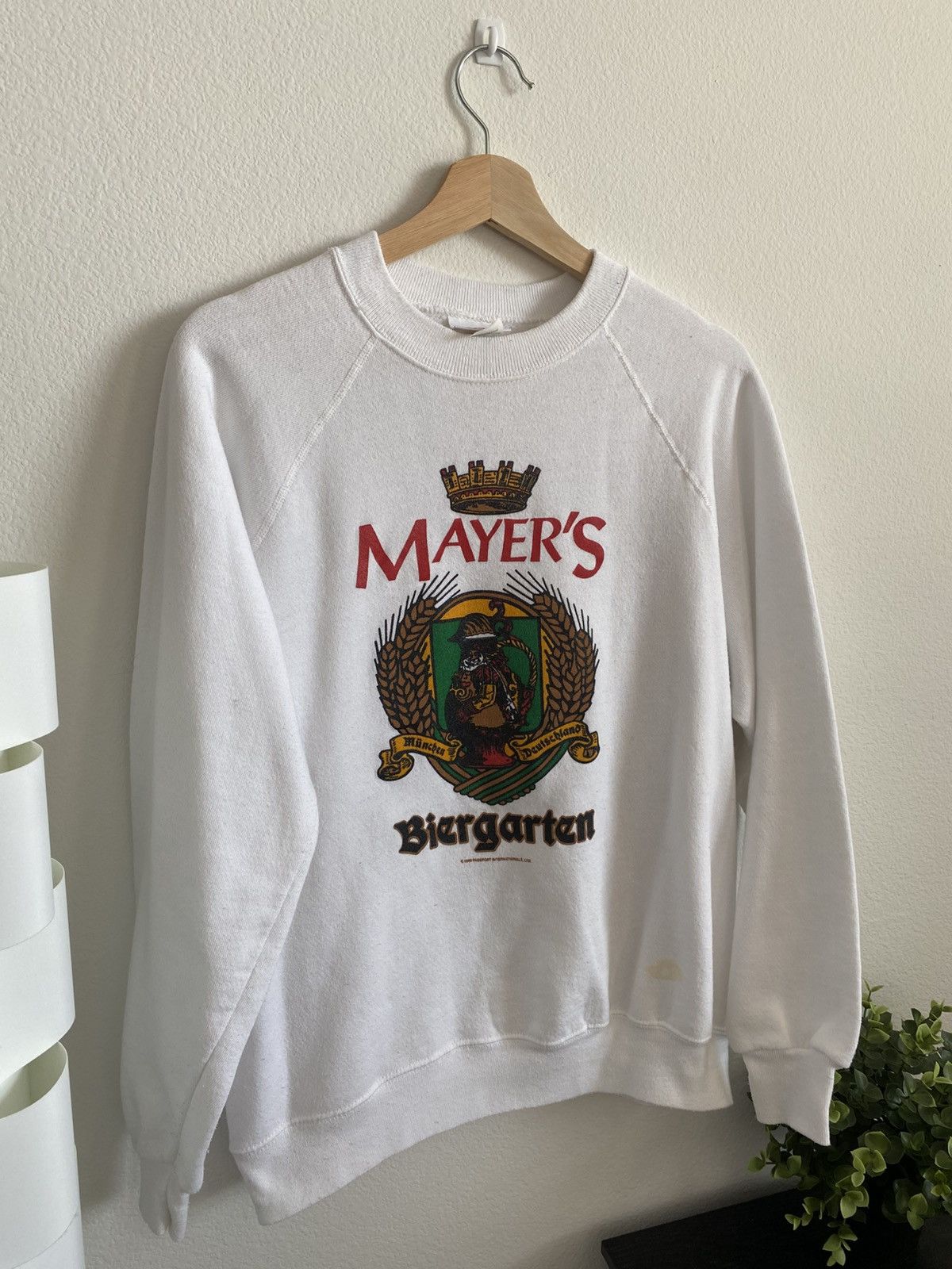 Vintage Vintage 90s Meyers Biergarten German Beer Sweatshirt Size US XL / EU 56 / 4 - 2 Thumbnail