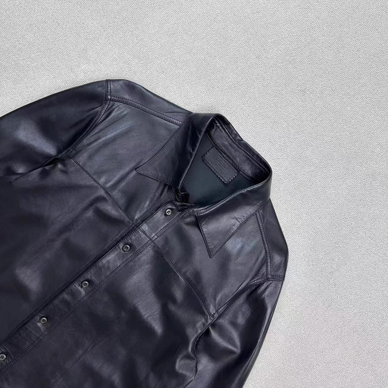 Prada Prada black sheepskin jacket like new Size US M / EU 48-50 / 2 - 3 Thumbnail