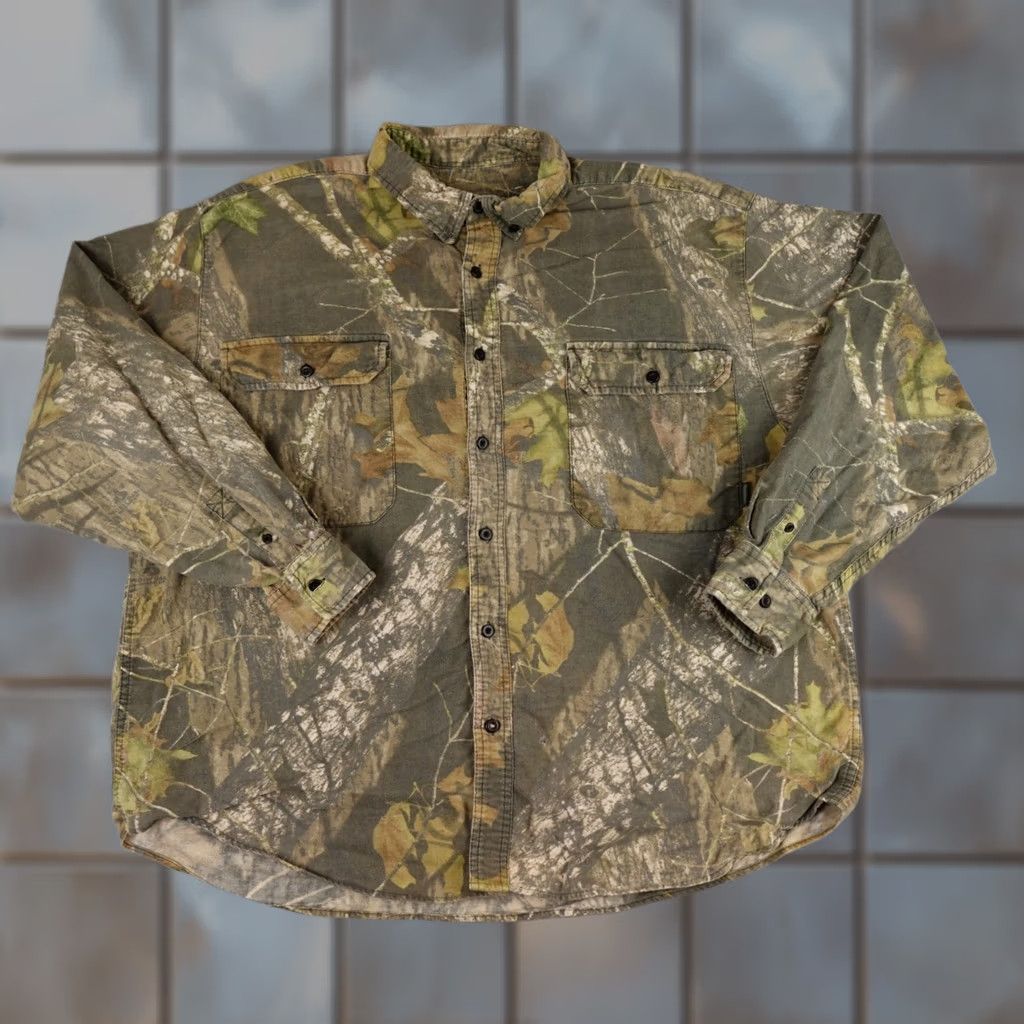 Vintage VINTAGE Mossy Oak Camo Shirt Mens 2XL Green Brown Long Sleeve Button Hunting Size US XXL / EU 58 / 5 - 1 Thumbnail