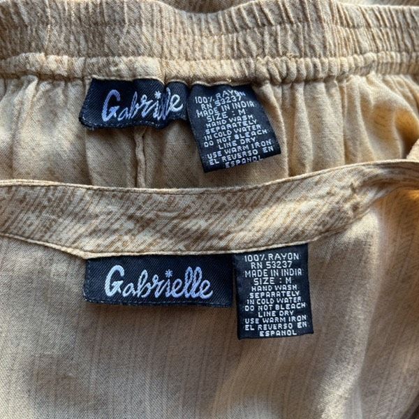 Gabrielle Vintage Gabrielle yellow black beaded tribal 2 pc set Size 30" / US 8 / IT 44 - 8 Thumbnail