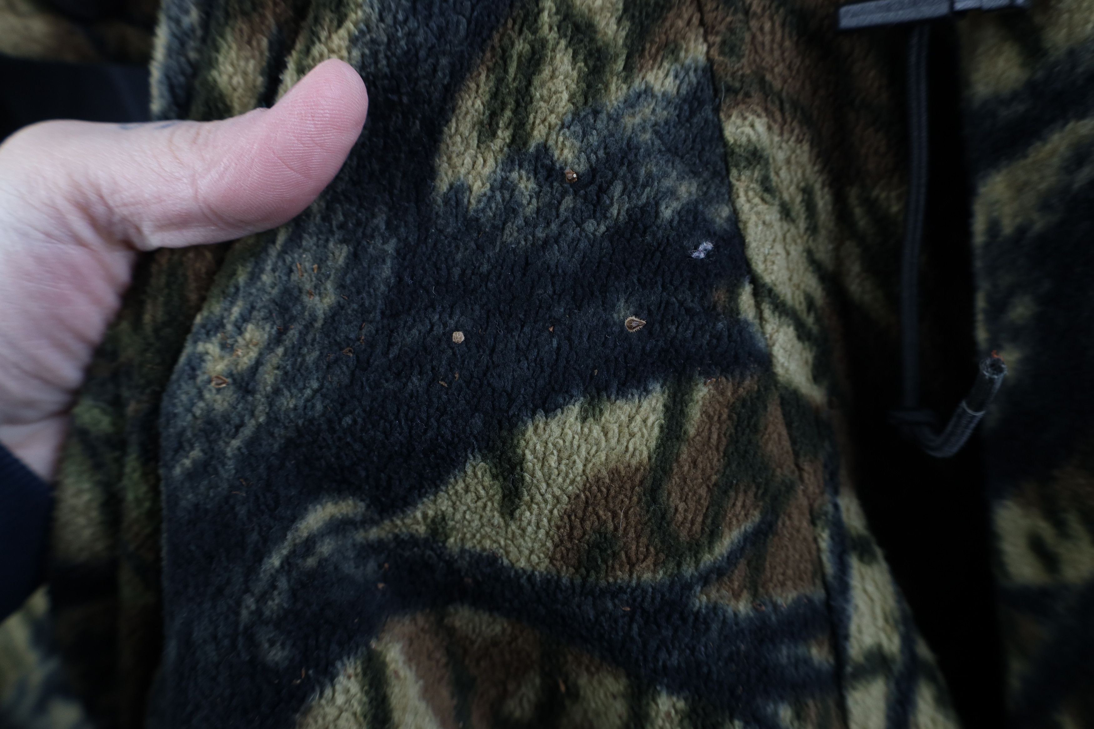 Vintage Vintage 90s Streetwear Camouflage Fleece Hooded Zip Jacket Size US XL / EU 56 / 4 - 5 Thumbnail