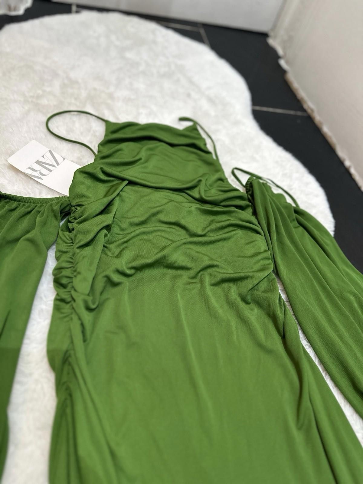 Zara ZARA Green Bodycon Cold Shoulder Dress , Size S Size S / US 4 / IT 40 - 6 Thumbnail