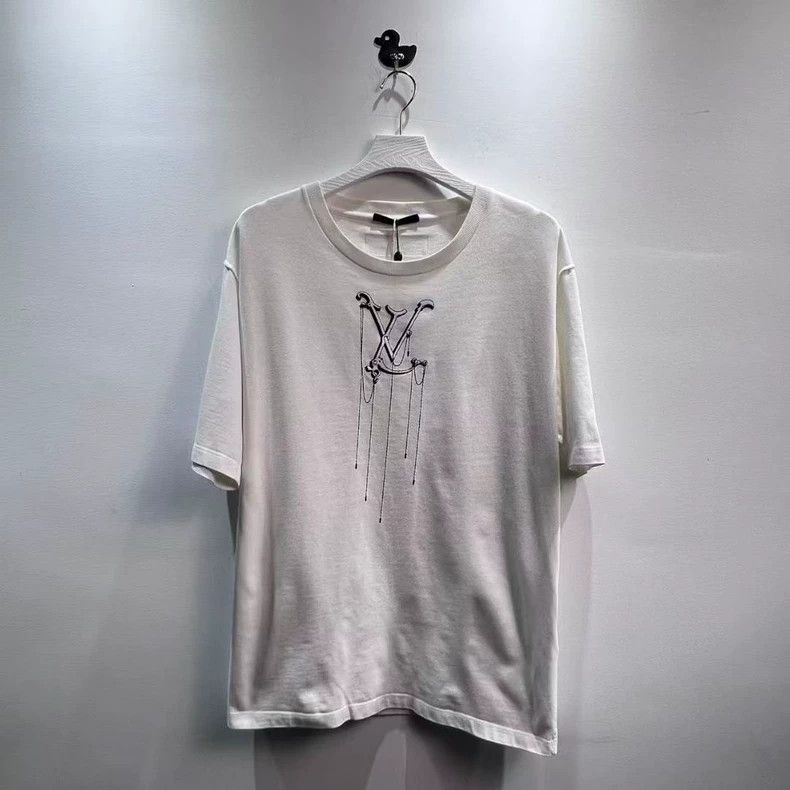Other Louis Vuitton size 4l Water Drop Pendant Embroidered Logo S Size US M / EU 48-50 / 2 - 1 Thumbnail