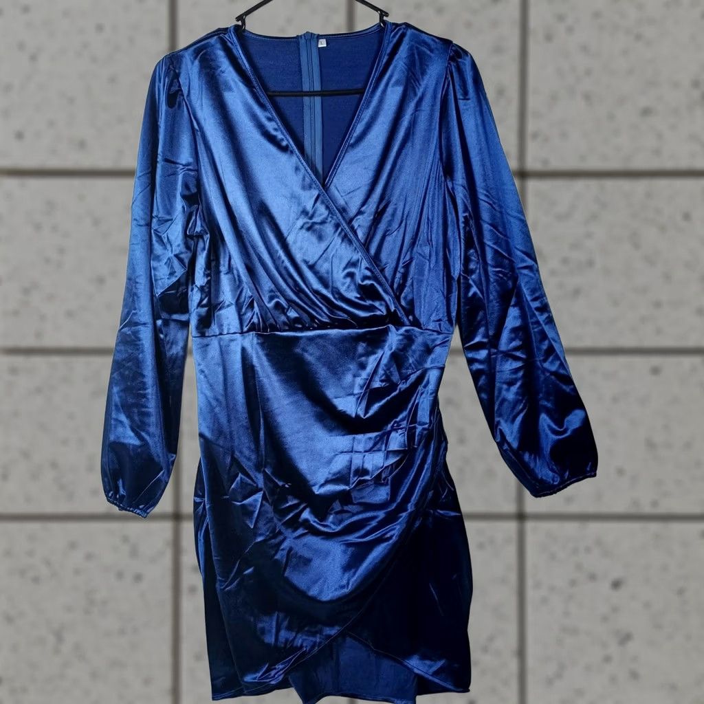 Vintage Yajedo Dress Womens L Blue Satin Neck Size Party Cocktail Long Sleeve New Size L / US 10 / IT 46 - 1 Thumbnail