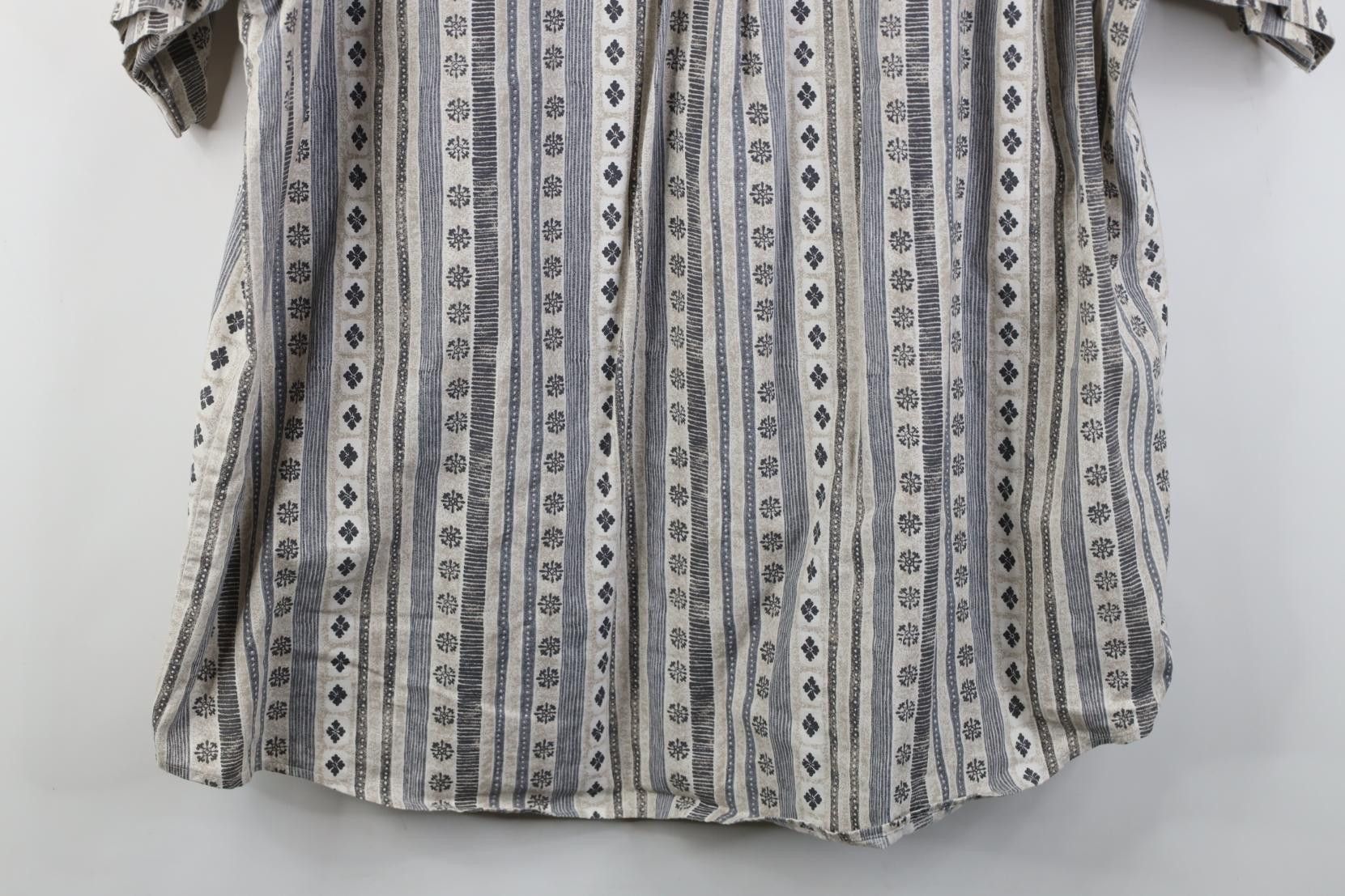 Vintage Vintage 90s Streetwear Striped Baggy Collared Button Shirt Size US XL / EU 56 / 4 - 10 Thumbnail