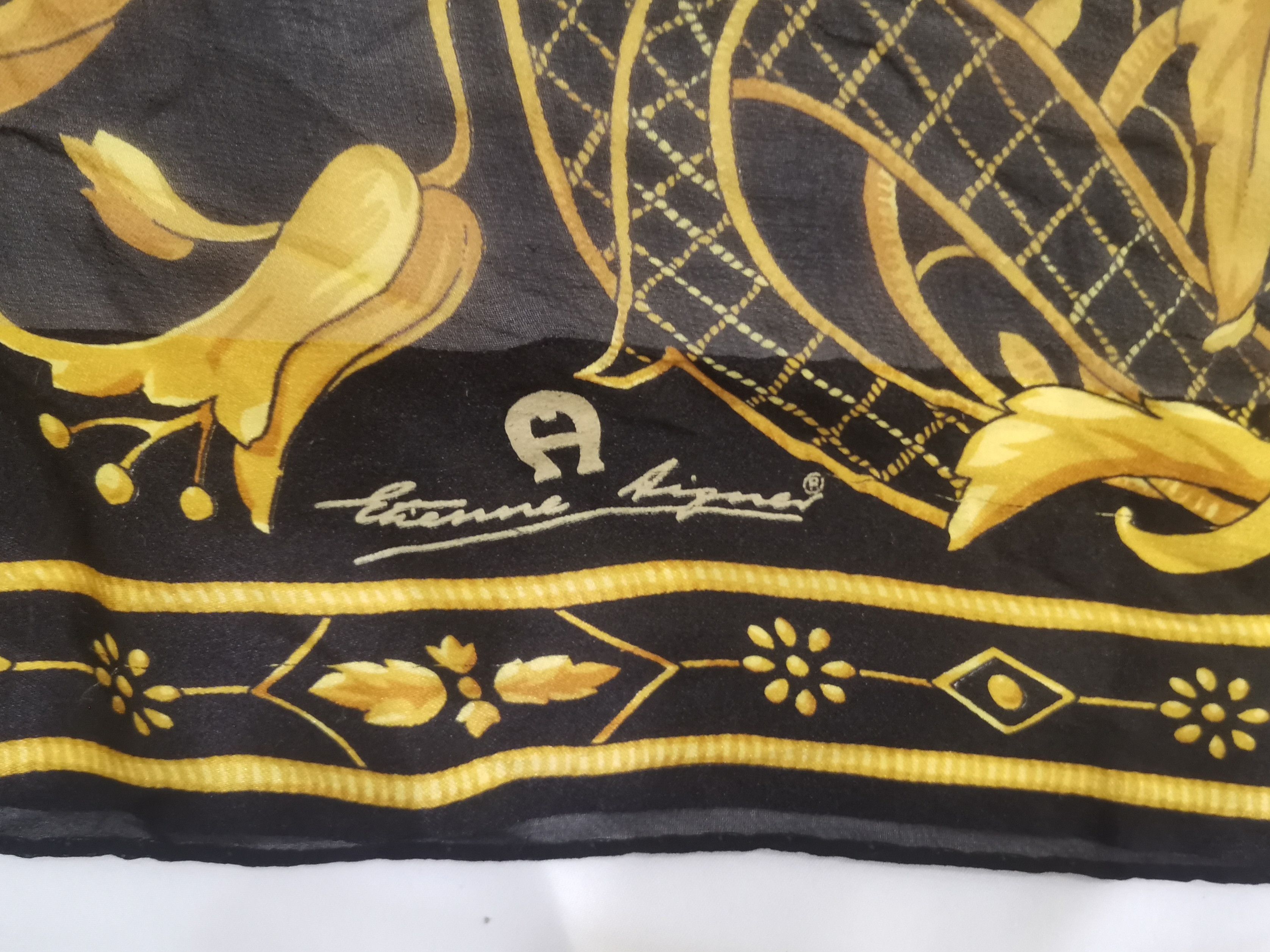 Vintage Rare vintage Italian designer scarves luxury design Size ONE SIZE - 3 Thumbnail