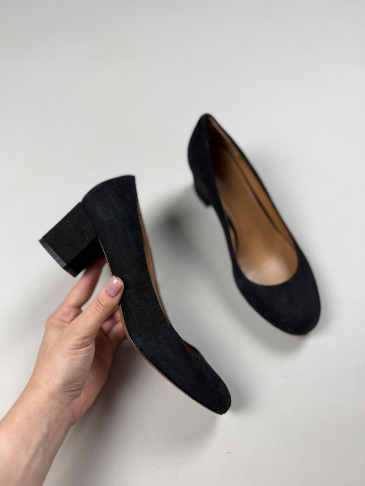 Sezane Les Souliers Sezane Ladies Suede Pump Block Heels Shoes Size US 7 / IT 37 - 6 Thumbnail