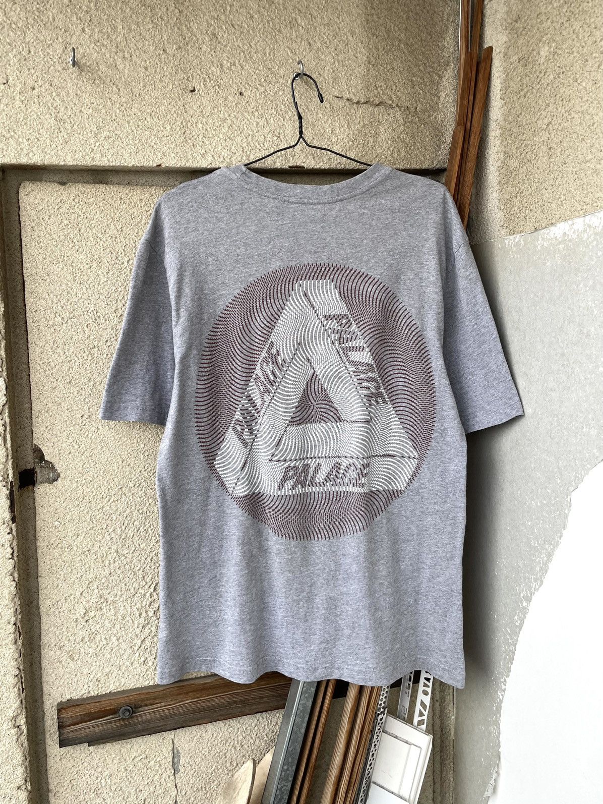 Palace Vintage Palace Skateboards Tri-Ferg Logo T-Shirt Size XL Size US XL / EU 56 / 4 - 1 Thumbnail