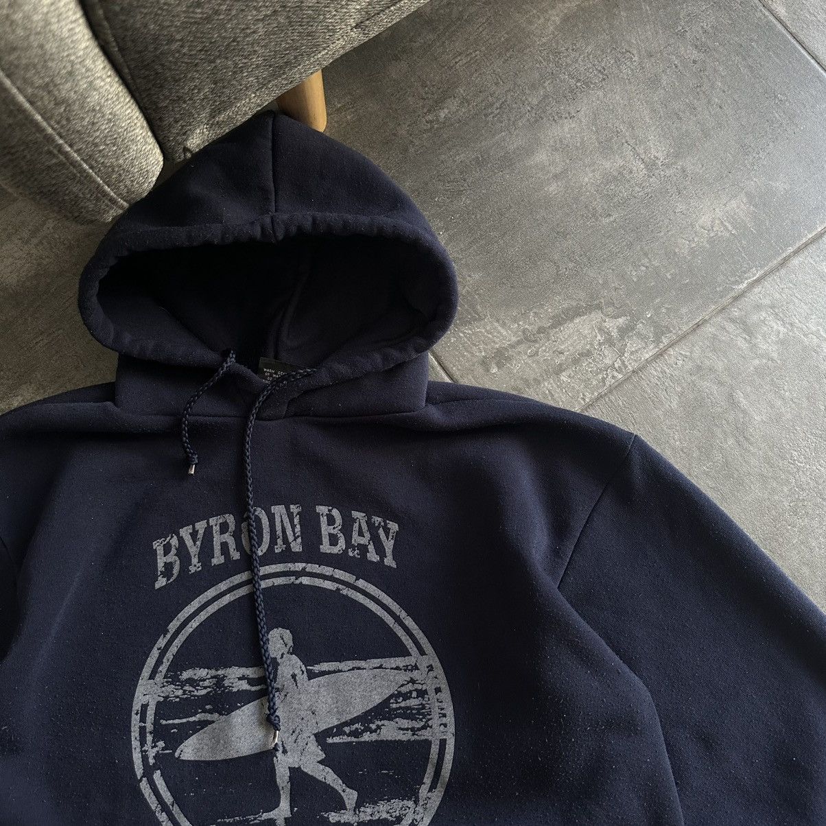 Vintage Vintage Byron Bay Hoodie Big Logo Surf Wear Y2K 00s Fitted Size US M / EU 48-50 / 2 - 5 Thumbnail