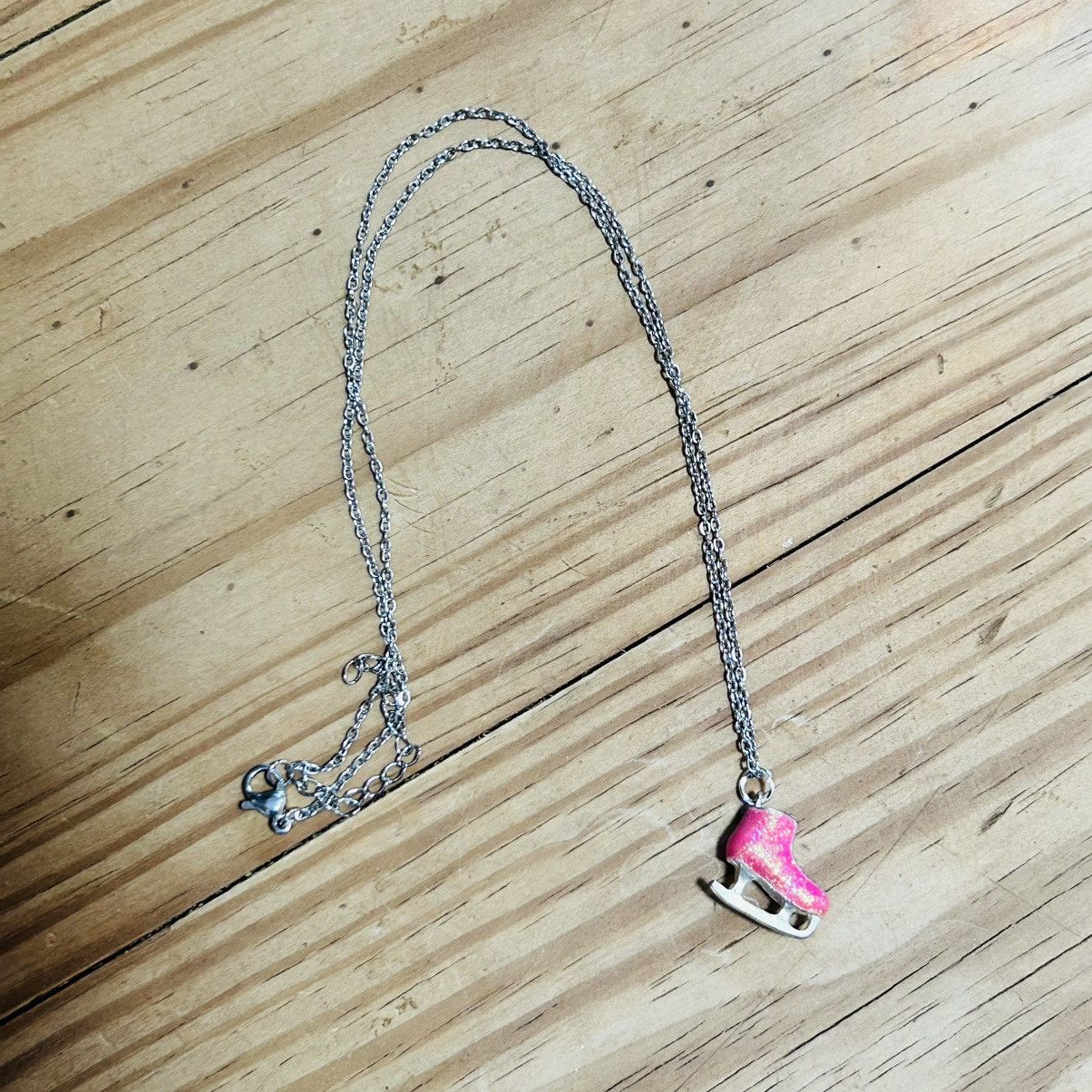 Handmade Handcrafted salvaged vintage glitter ice skate necklace Size ONE SIZE - 7 Thumbnail