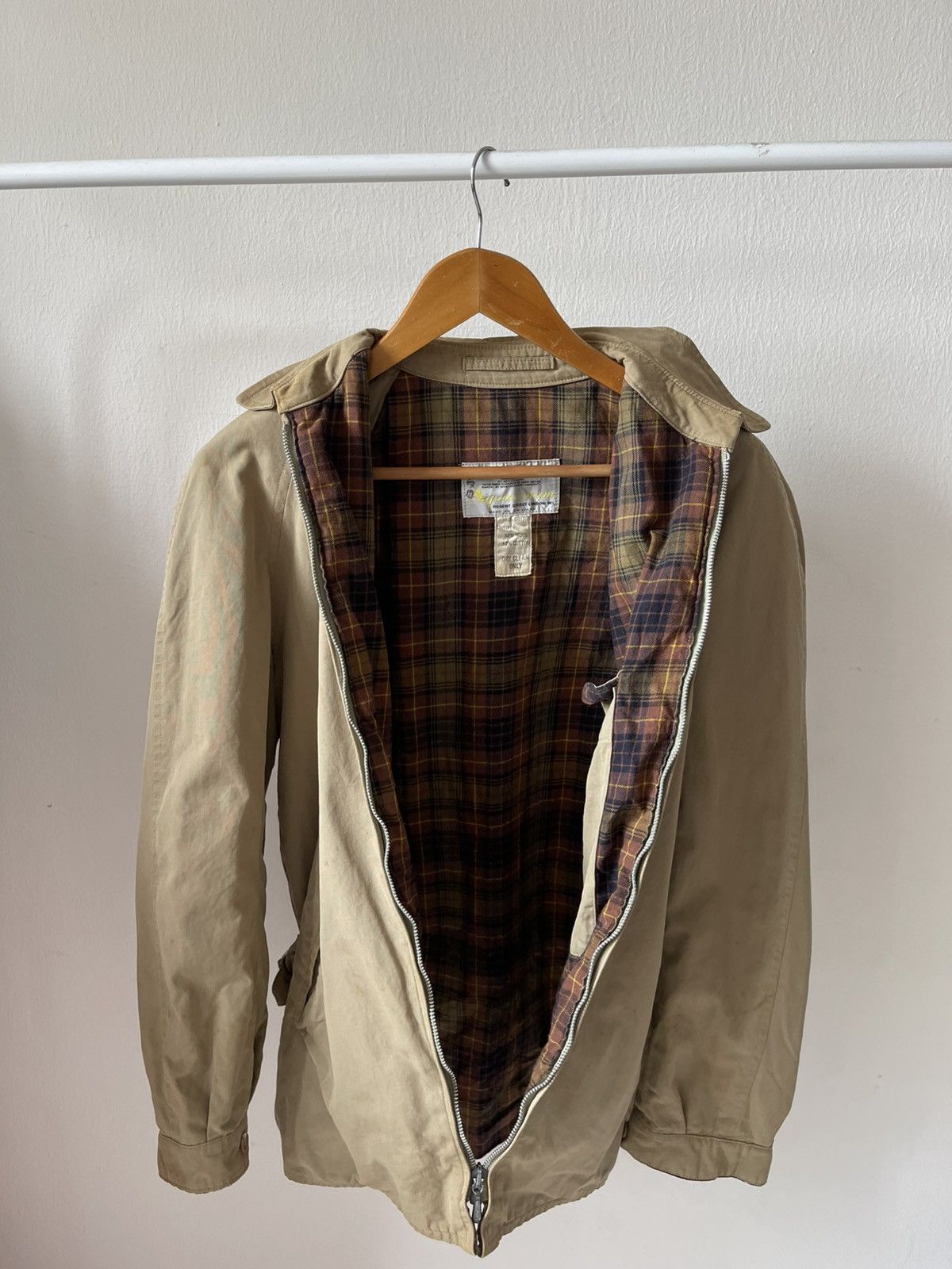 Aquascutum Rare 60s Aquascutum Zipper Jacket With One Back Pocket Size US S / EU 44-46 / 1 - 6 Thumbnail