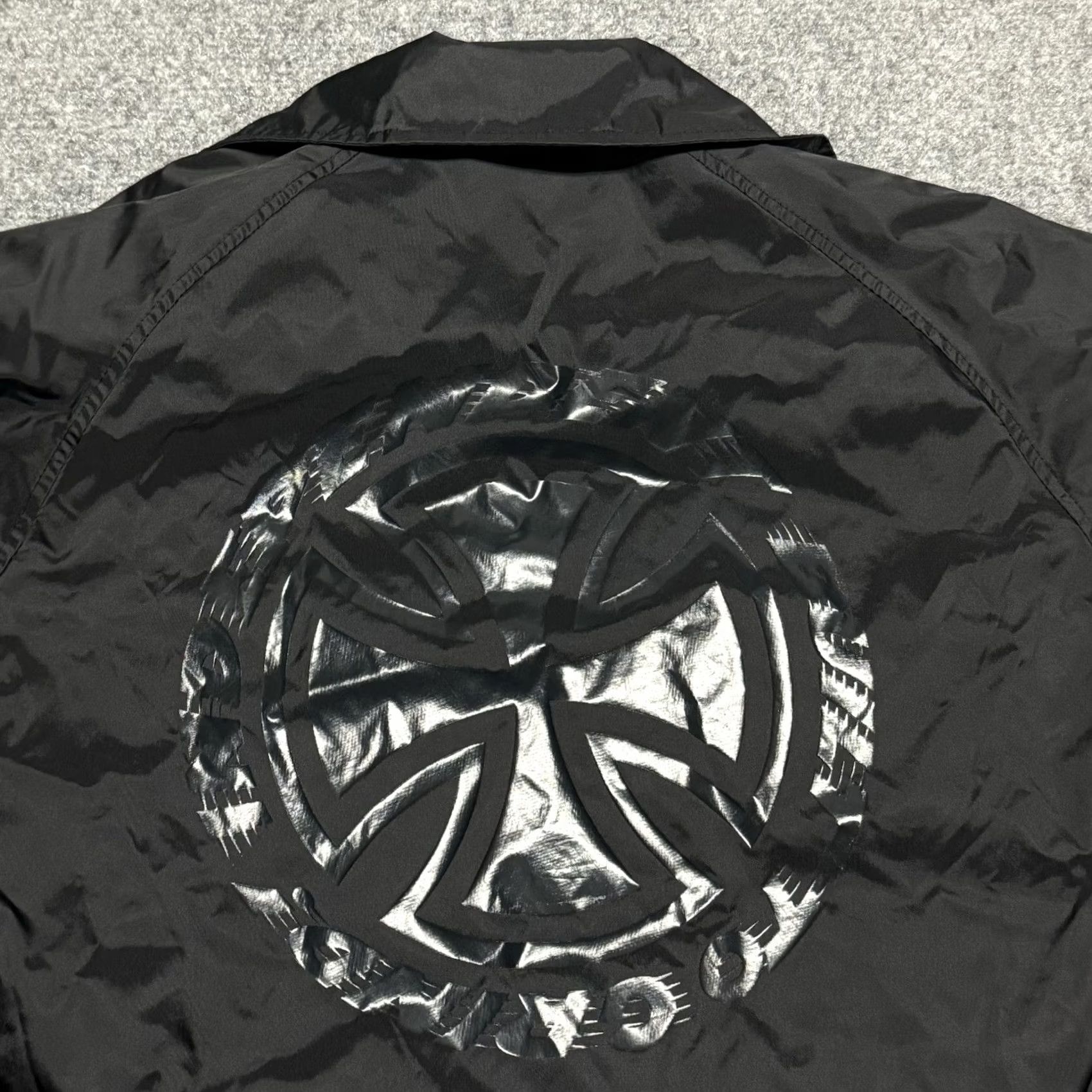 Vintage VINTAGE Independent Truck Co. Jacket Mens S Black Windbreaker Snap Front Nylon Skateboarding Windbreaker Mens Size US S / EU 44-46 / 1 - 2 Thumbnail