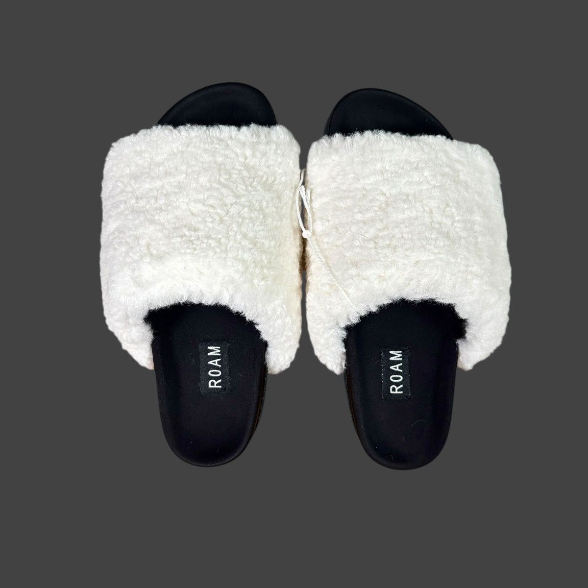 Other Roam Black Fuzzy Slide Sandals Faux White Fur Sz 5.5 -6 Size US 5.5 / IT 35.5 - 5 Thumbnail
