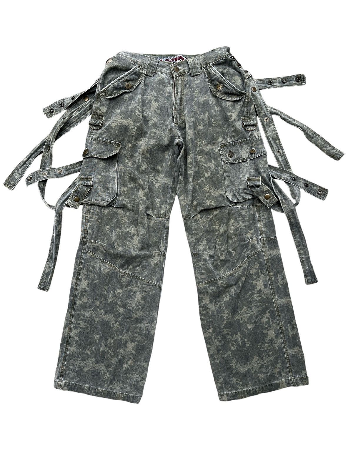image of Unsound Rags Vintage Volcom Camo Multipocket Tactical Bondage Pants 29X31 in Green/Camo, Men's