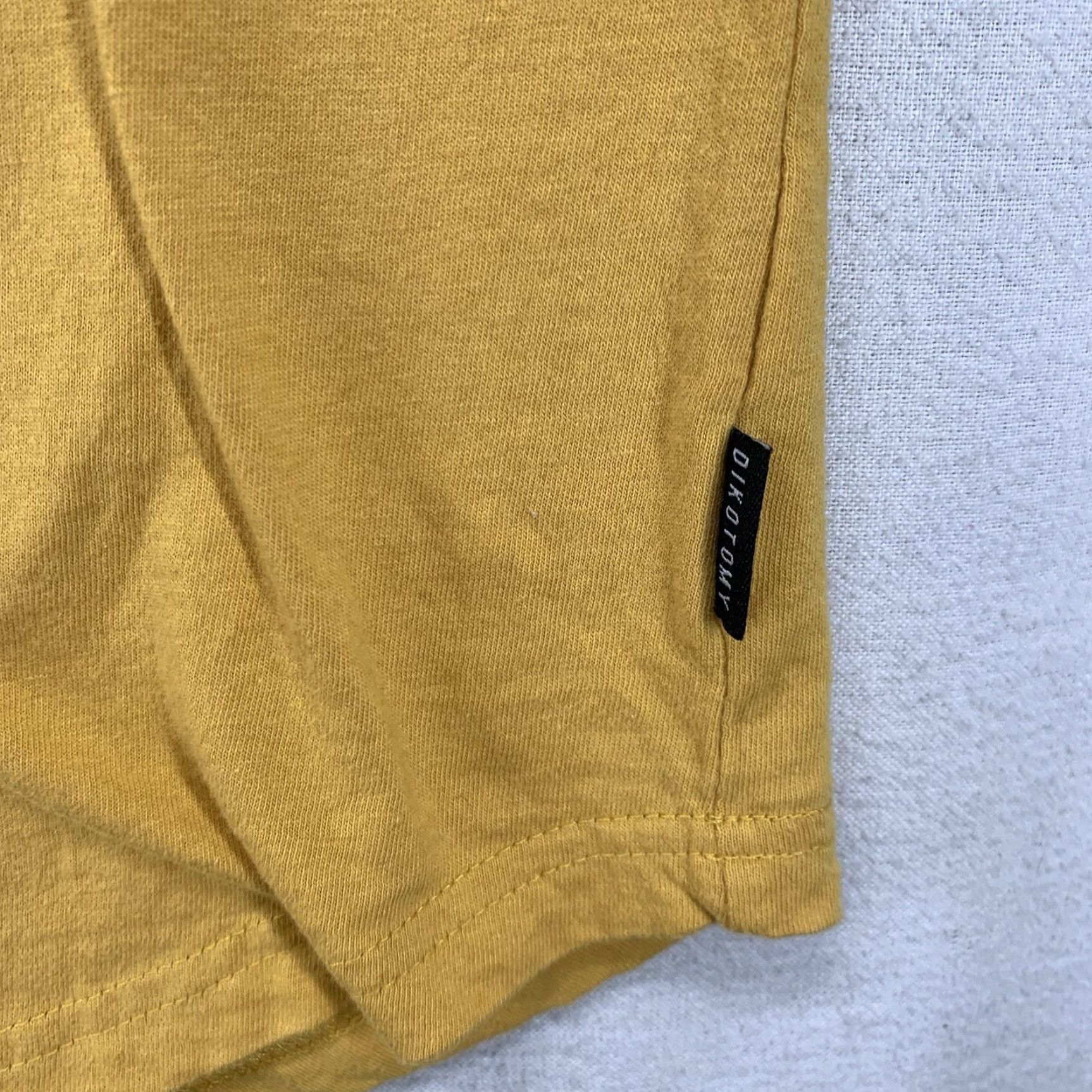 VIBE VINTAGE Dikotomy Women’s T-Shirt Large Casual Short Sleeve Crew Neck 100% Cotton Graphic Skull Mustard Yellow Humor Size L / US 10 / IT 46 - 7 Thumbnail