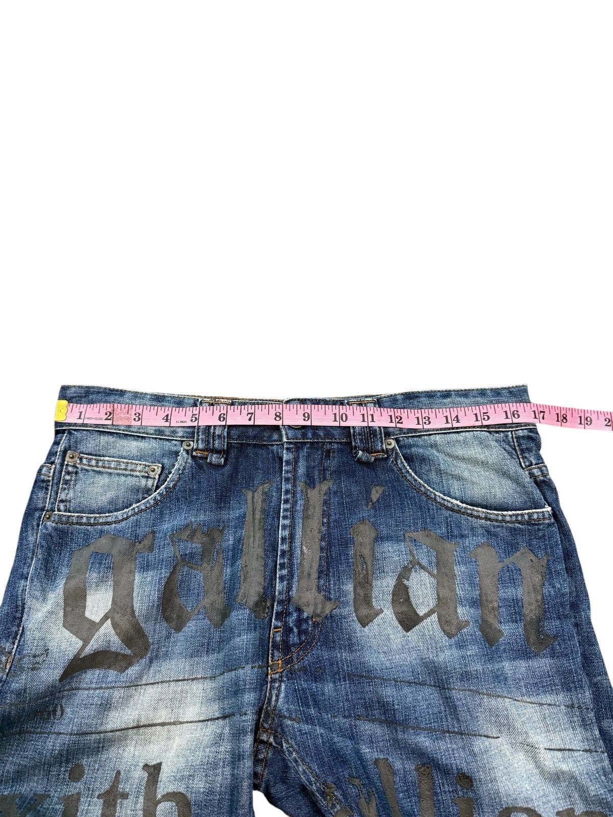 John Galliano GALLIANO PRINTED GRAPHIC DENIM JEANS Size US 32 / EU 48 - 15 Thumbnail