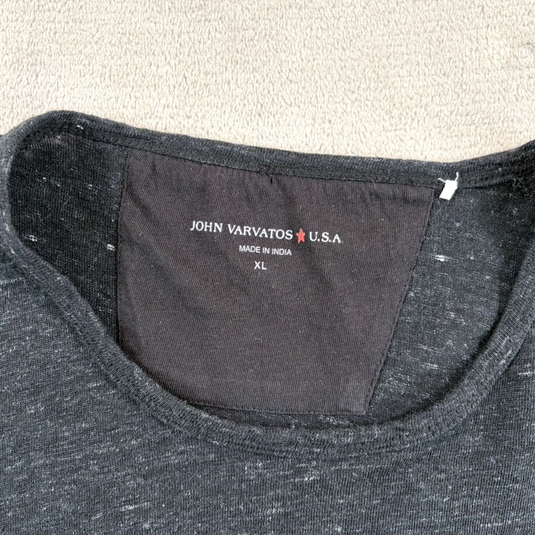 John Varvatos John Varvatos Dragon Print T Shirt in Grey 100% Linen Men XL Crew Neck Short Sleeve Graphic Print Designer Grunge Snake All Seasons Breathable Size US XL / EU 56 / 4 - 3 Thumbnail