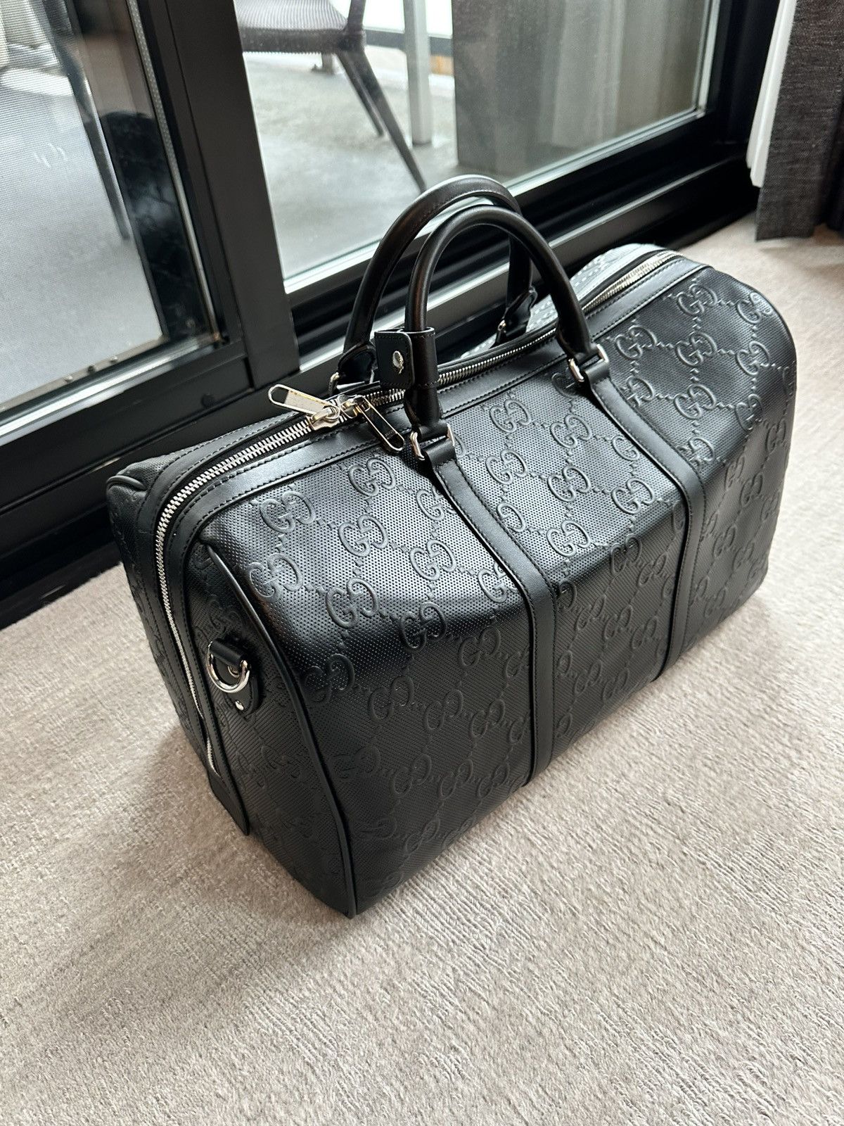 Gucci Black Leather GG Embossed Duffle Size ONE SIZE - 1 Thumbnail