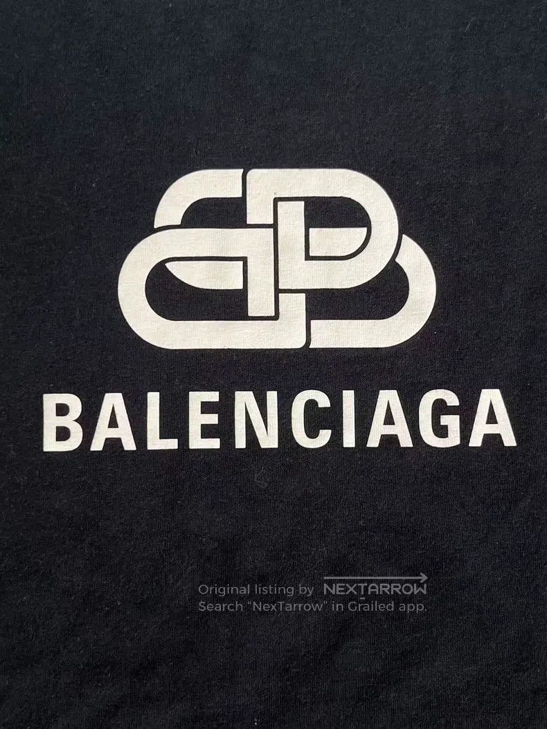 Balenciaga Balenciaga Buckle Logo Front Printed Letter Short Sleeve T Size US S / EU 44-46 / 1 - 3 Thumbnail