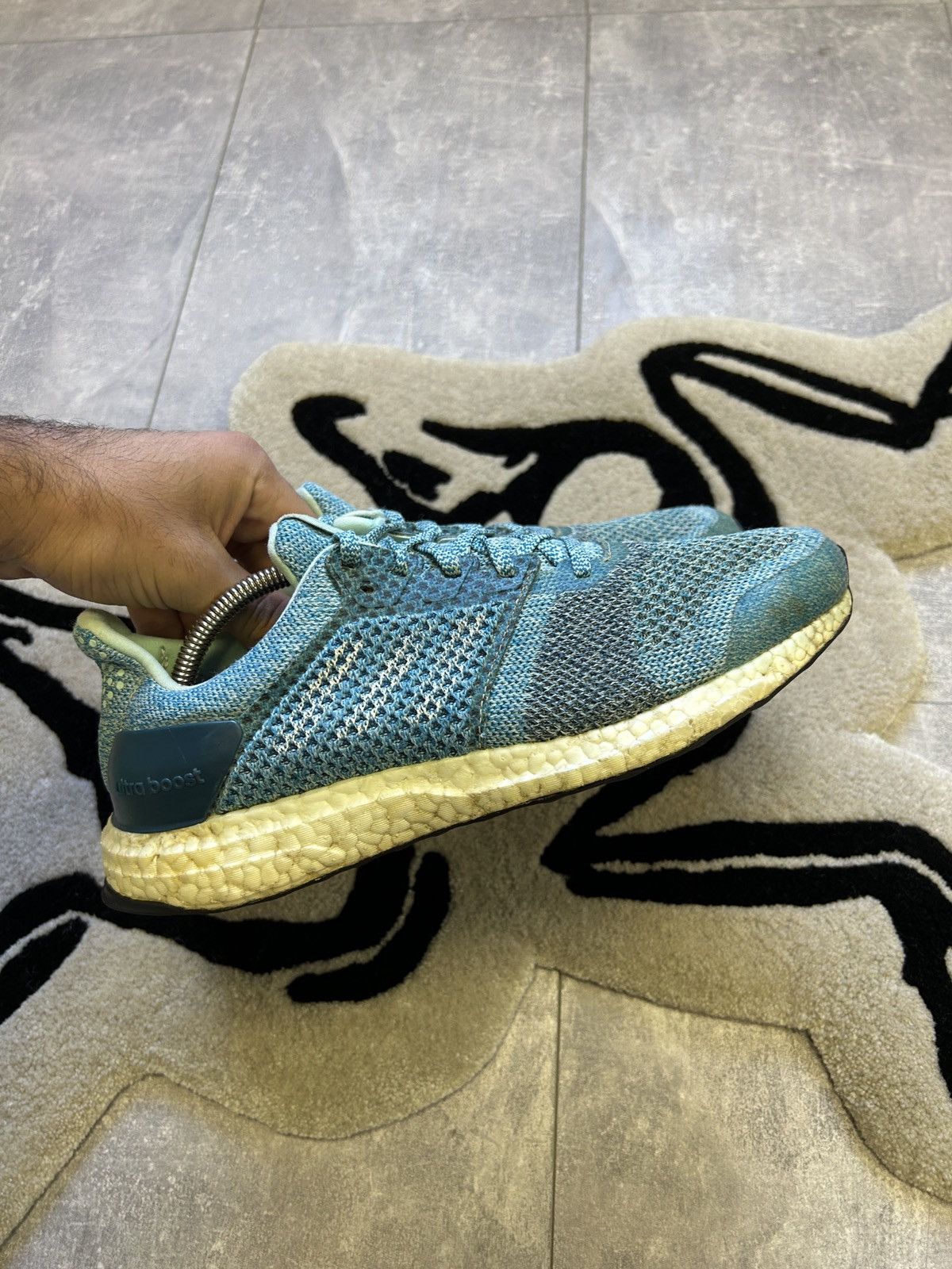 Adidas Women’s Adidas UltraBoost sneakers low top size 41 running Size US 9 / IT 39 - 6 Thumbnail