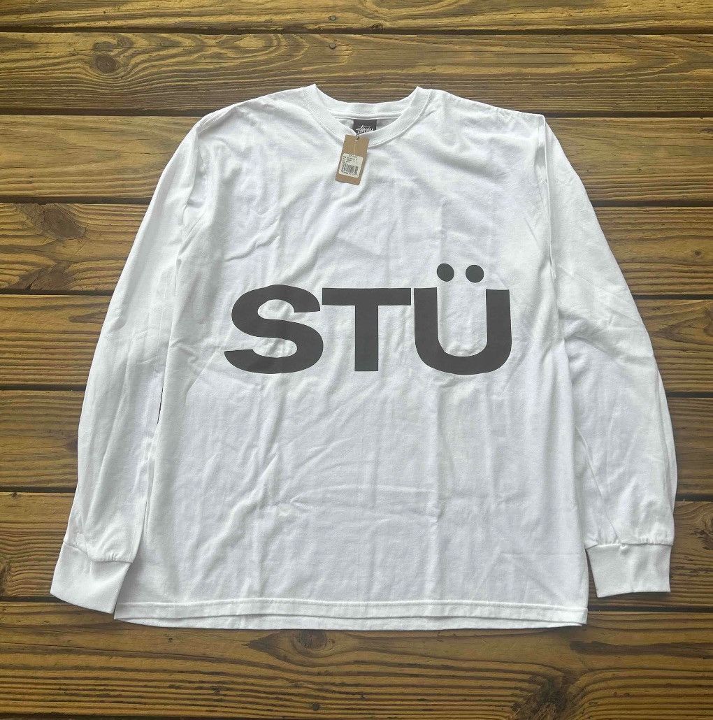 Stussy Stussy all caps long sleeve crewneck streetwear logo white Size US XL / EU 56 / 4 - 1 Thumbnail