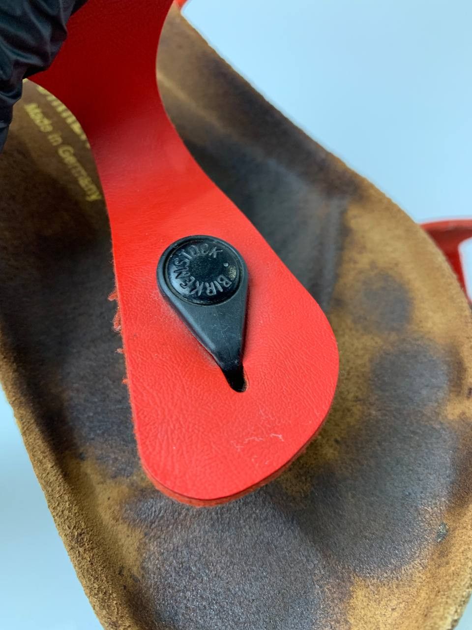 Birkenstock Birkenstock Women Gizeh Old Red Patent Flip Flops Size US 7 / IT 37 - 8 Thumbnail